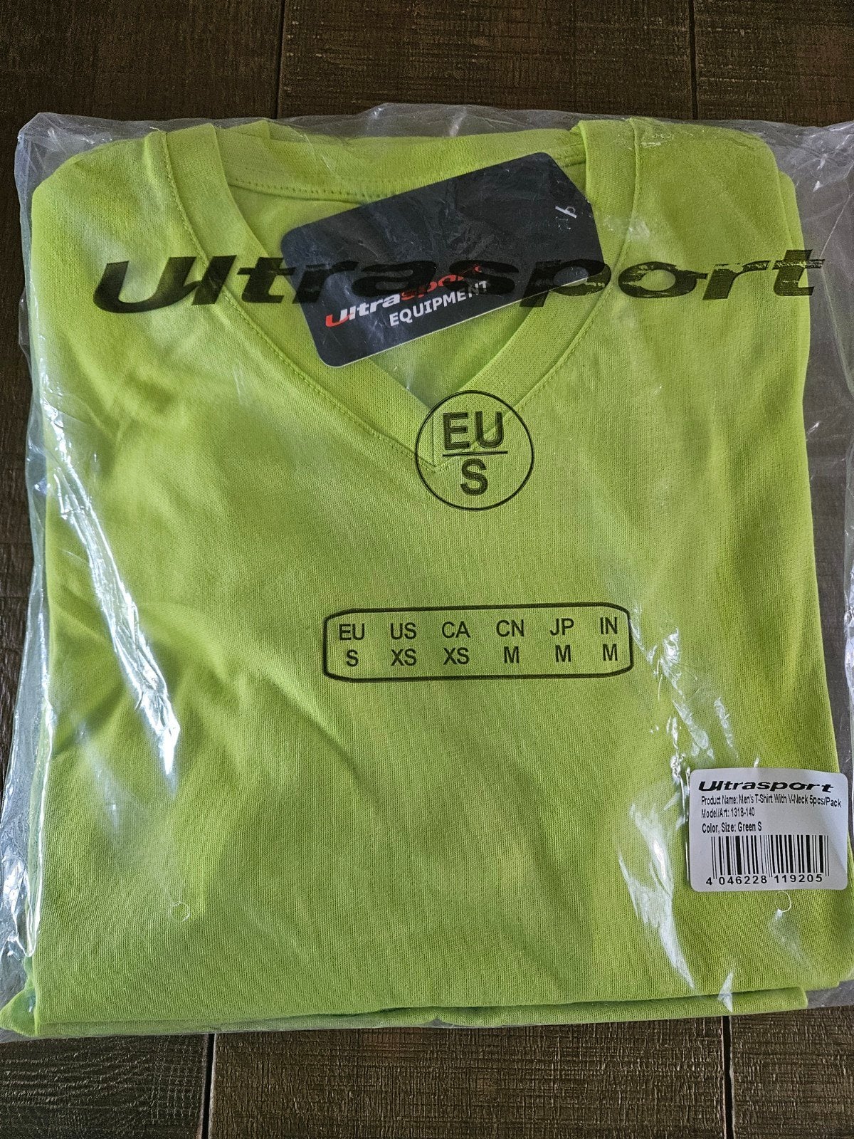Pakket van 5 Ultrasport groene T-shirts met V-hals, maat S, Kleding | Heren, T-shirts, Ultrasport, Nieuw, Ophalen of Verzenden
