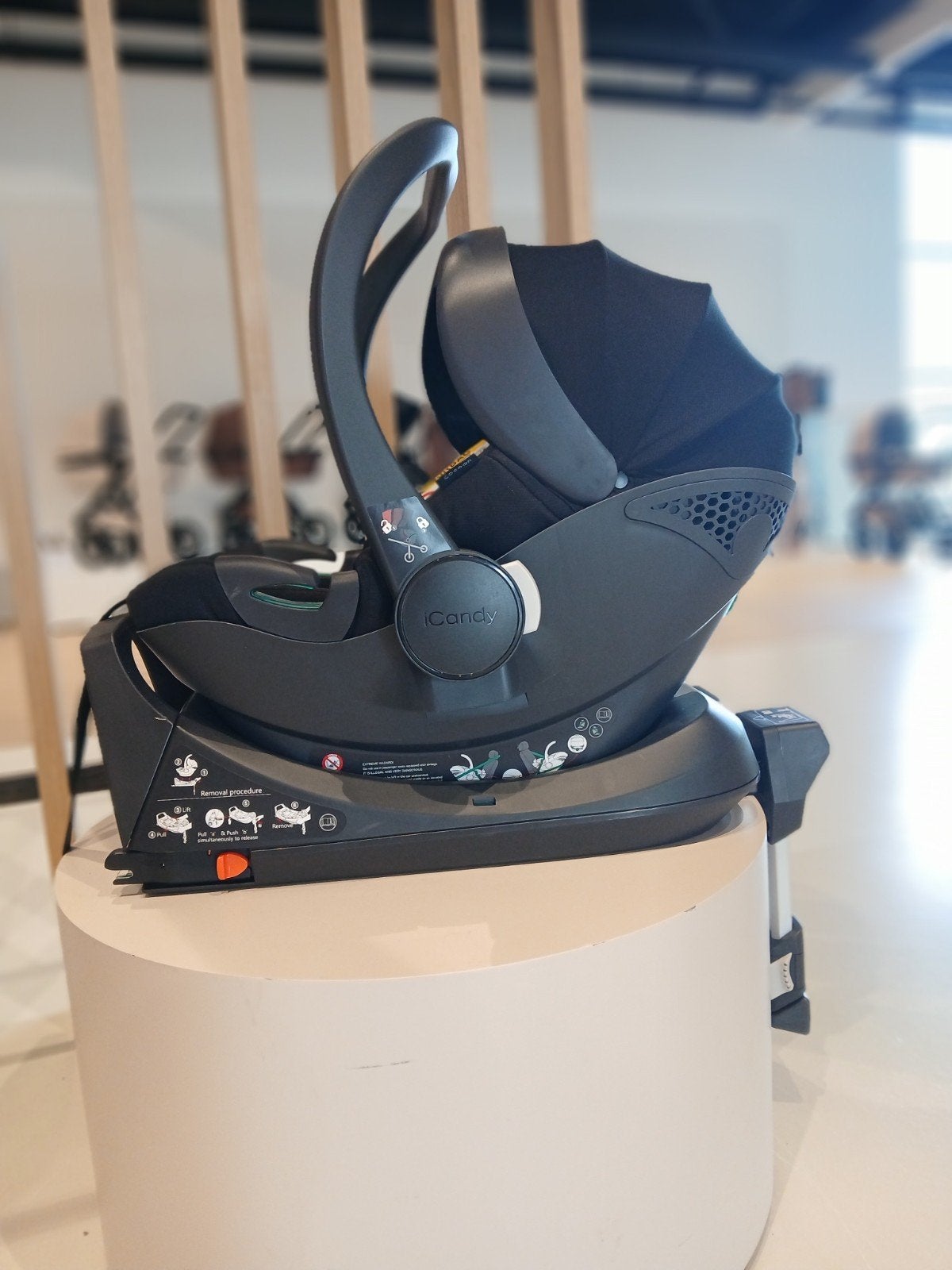 Icandy Cocoon Autostoel Met Base - Black, Zo goed als nieuw, Isofix, 0 t/m 13 kg, Ophalen