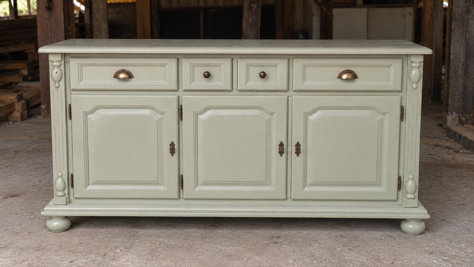Landelijk dressoir in licht saliegroen, Huis en Inrichting, Ophalen of Verzenden, Zo goed als nieuw, 25 tot 50 cm