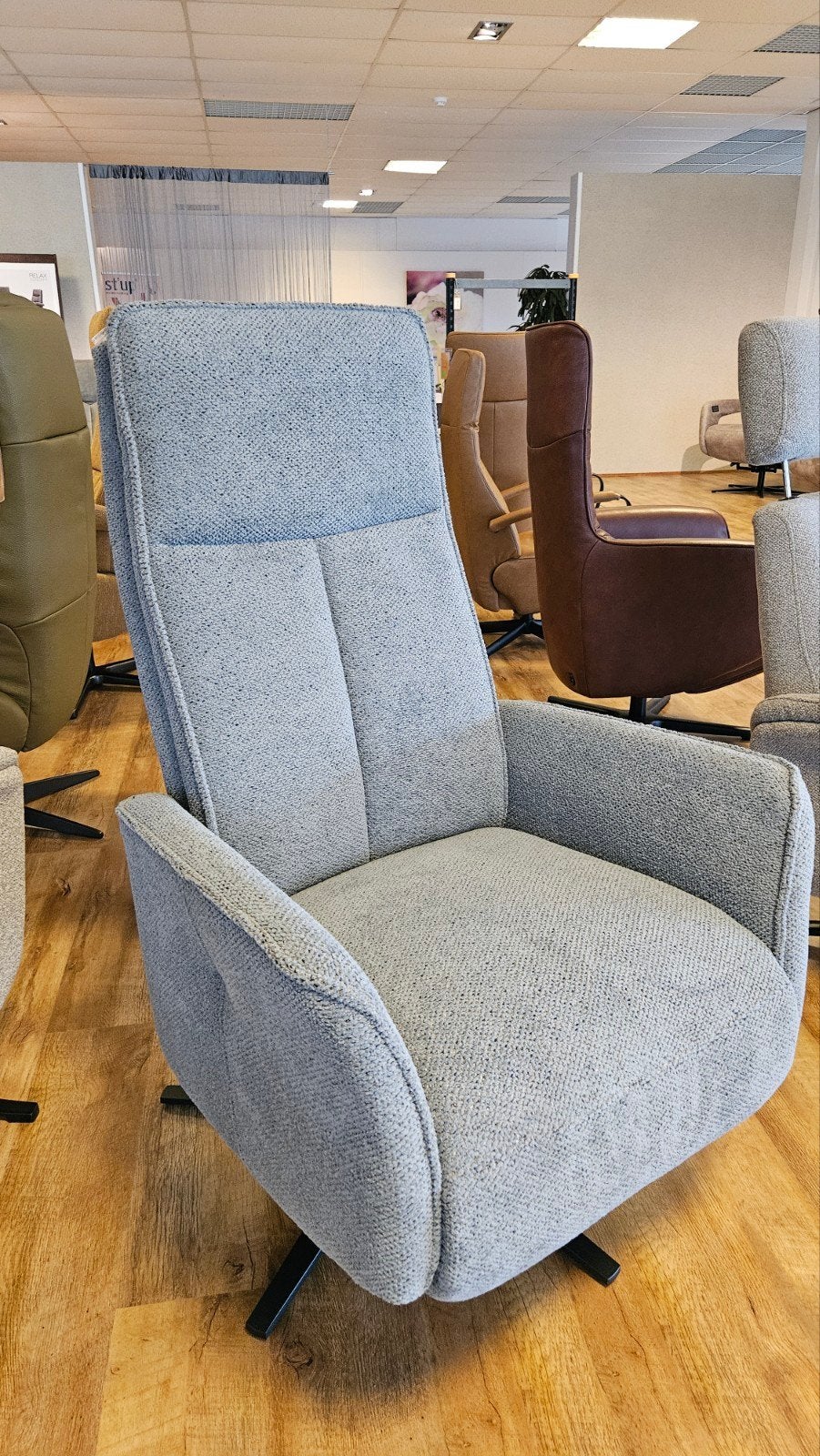 opruiming.. relax fauteuils en sta op fauteuils bij Zitgemak, Ophalen of Verzenden, Nieuw, 75 tot 100 cm, 50 tot 75 cm