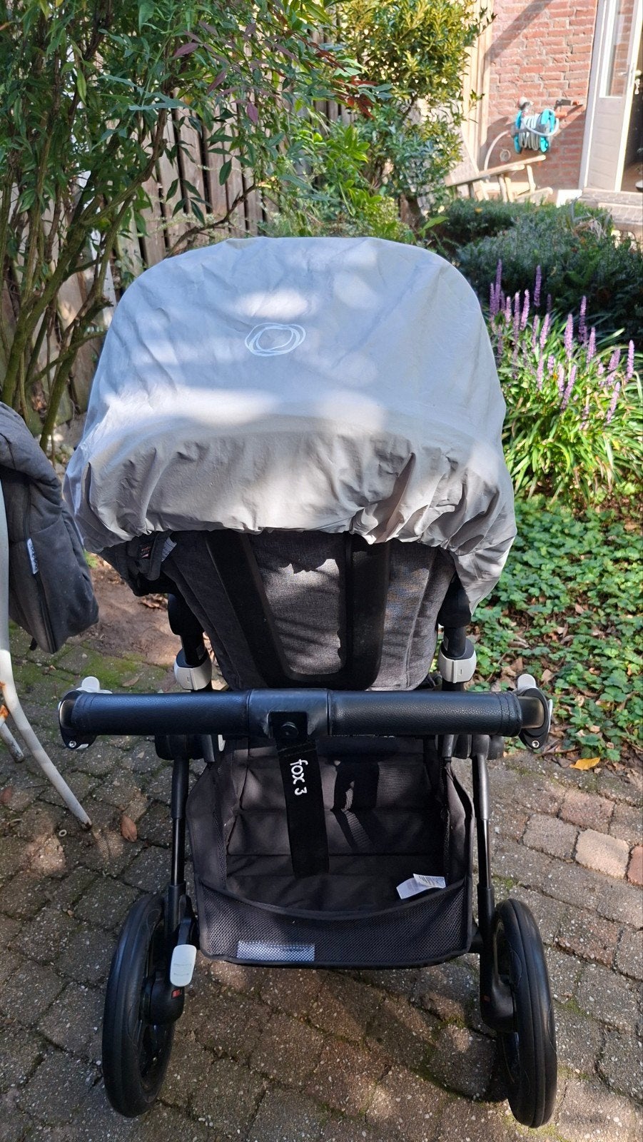 Foto 6 van Bugaboo Fox 3 en: Winterhoes, Zomerkap, Parasol, regenhoes