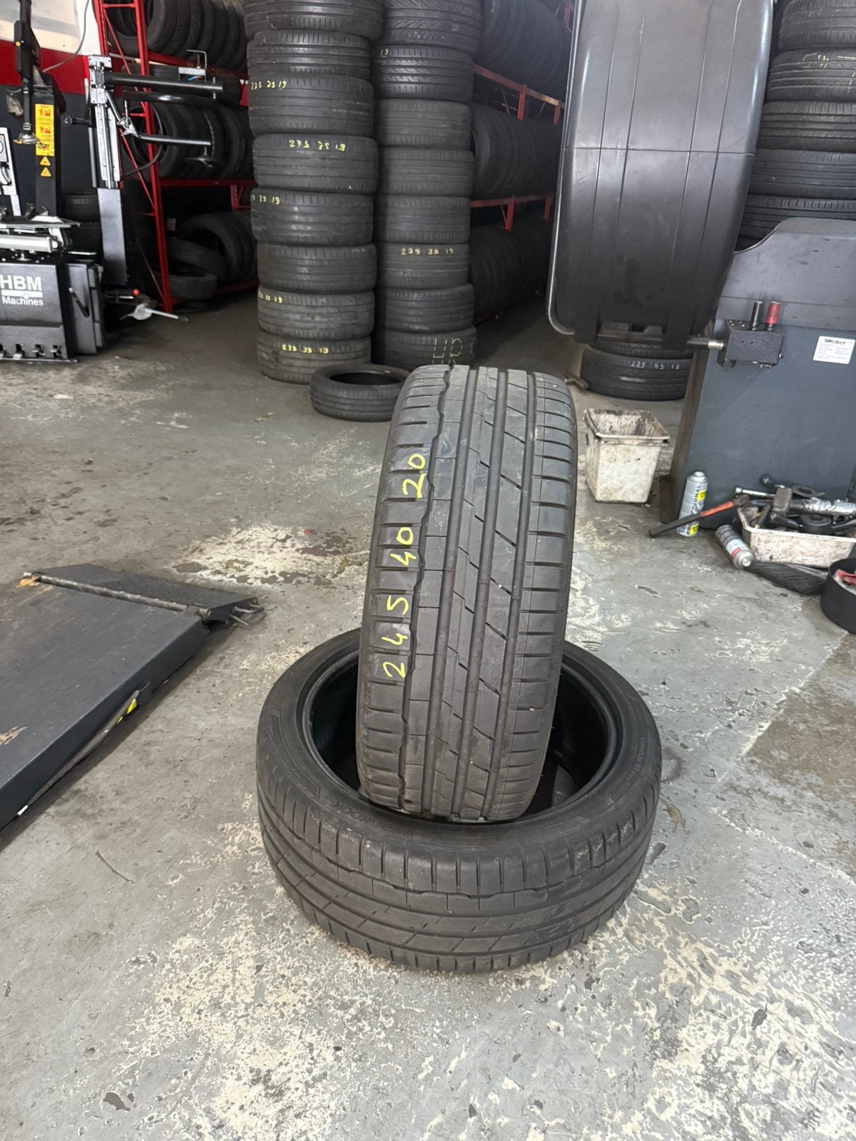 2x 245/40R20 2454020 HANKOOK 6mm (inclusief monteren), Ophalen, Band(en), Personenwagen, 20 inch