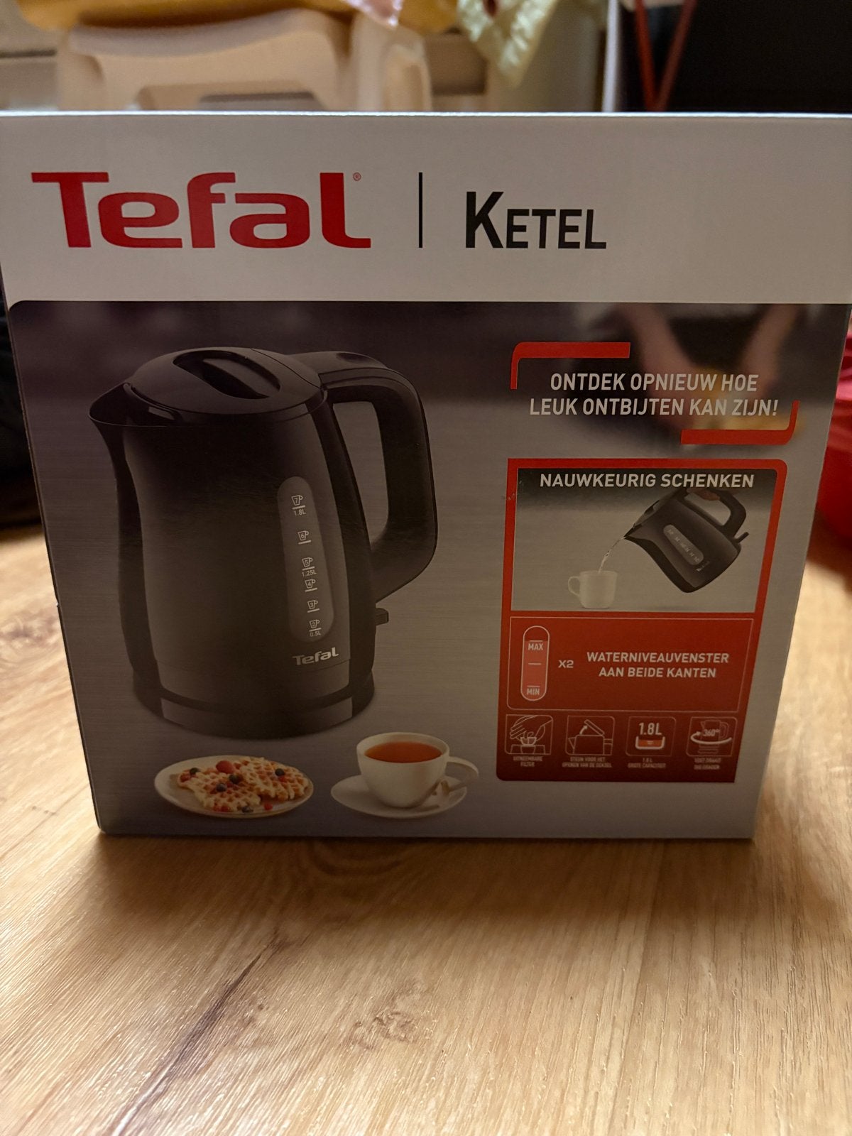 Tefal Ketel 1.8L Zwart - Nieuw in doos, 1 tot 2 liter, Ophalen of Verzenden, Nieuw, Draadloos