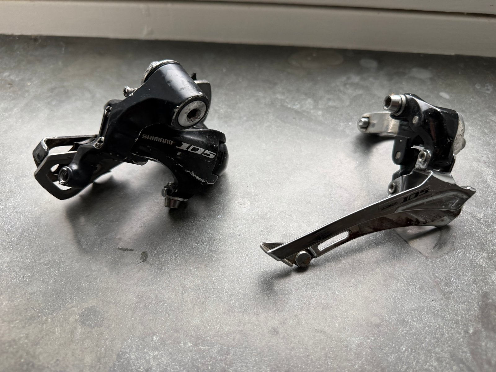 Shimano 105 Derailleur en Voorderailleur 5701 / SMAD15, Fietsen en Brommers, Fietsonderdelen, Gebruikt, Ophalen of Verzenden, Derailleur of Ketting
