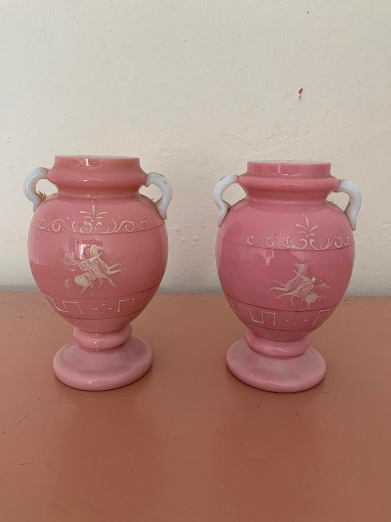 Set van 2 roze opaline vazen met klassieke decoratie, Ophalen of Verzenden