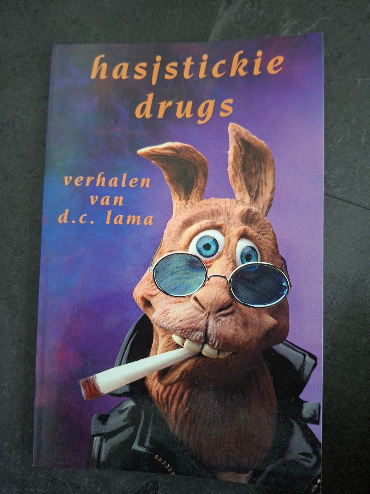 Hasjstickie Drugs - Verhalen van D.C. Lama, Ophalen of Verzenden, Gelezen, D.C. Lama, Nederland