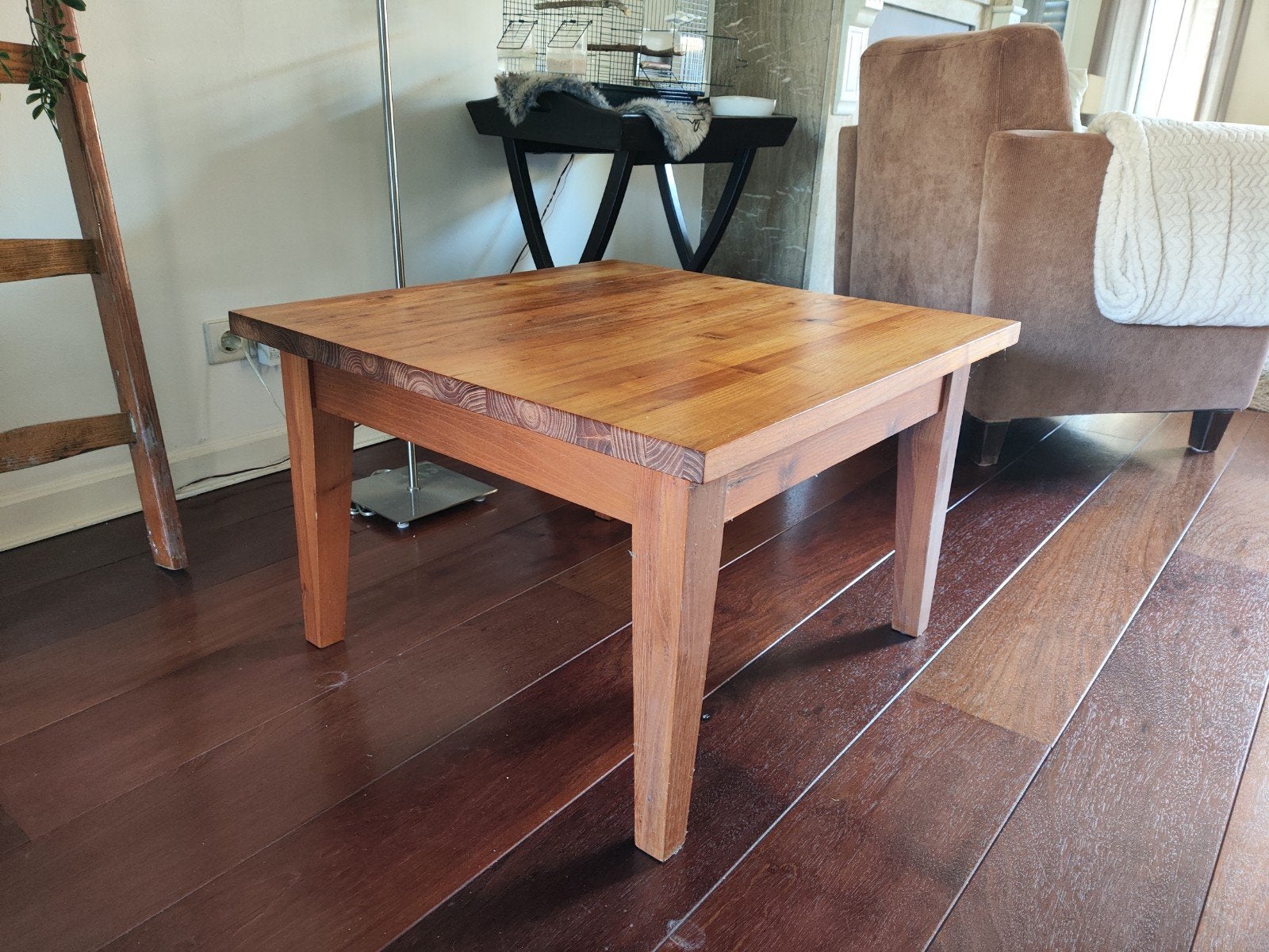 bijzet tafel massief kersenhout 70cm bij 70cm, 45cm hoog, Huis en Inrichting, Ophalen, Gebruikt, 50 tot 100 cm, Vierkant