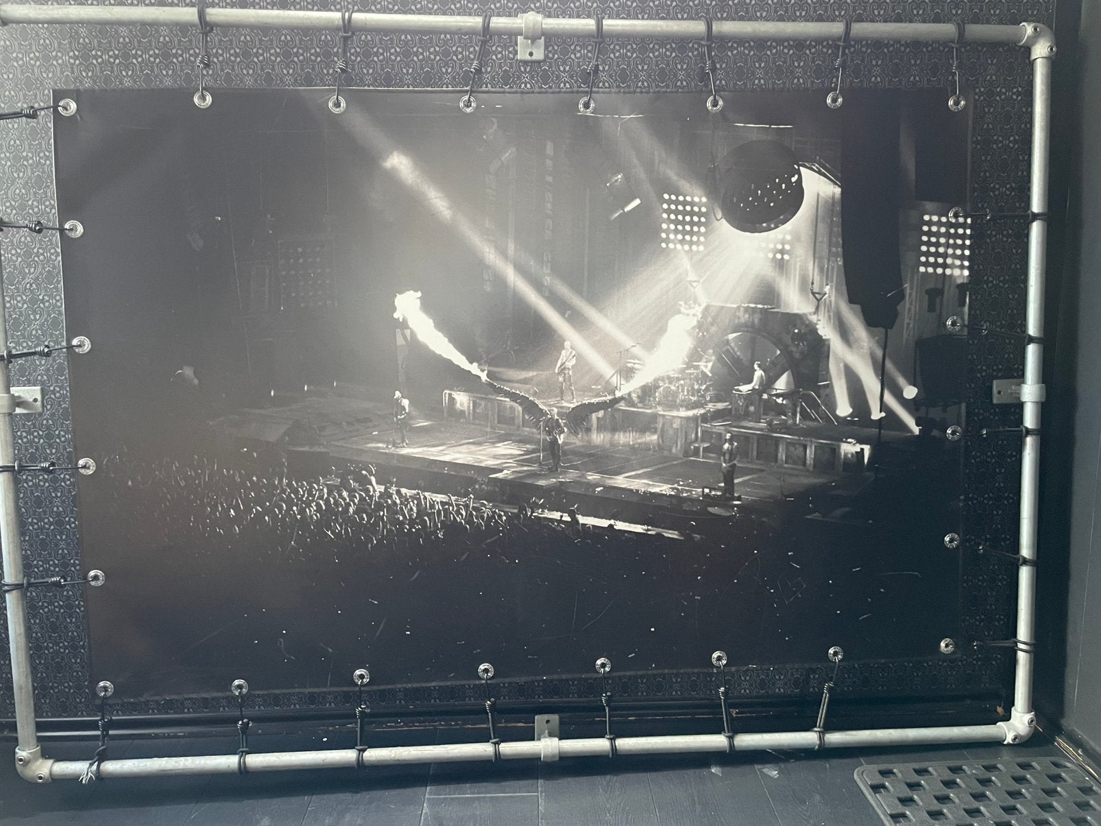 Foto Rammstein in frame 200 bij150, Ophalen of Verzenden, Gebruikt, 125 cm of meer, Overige typen