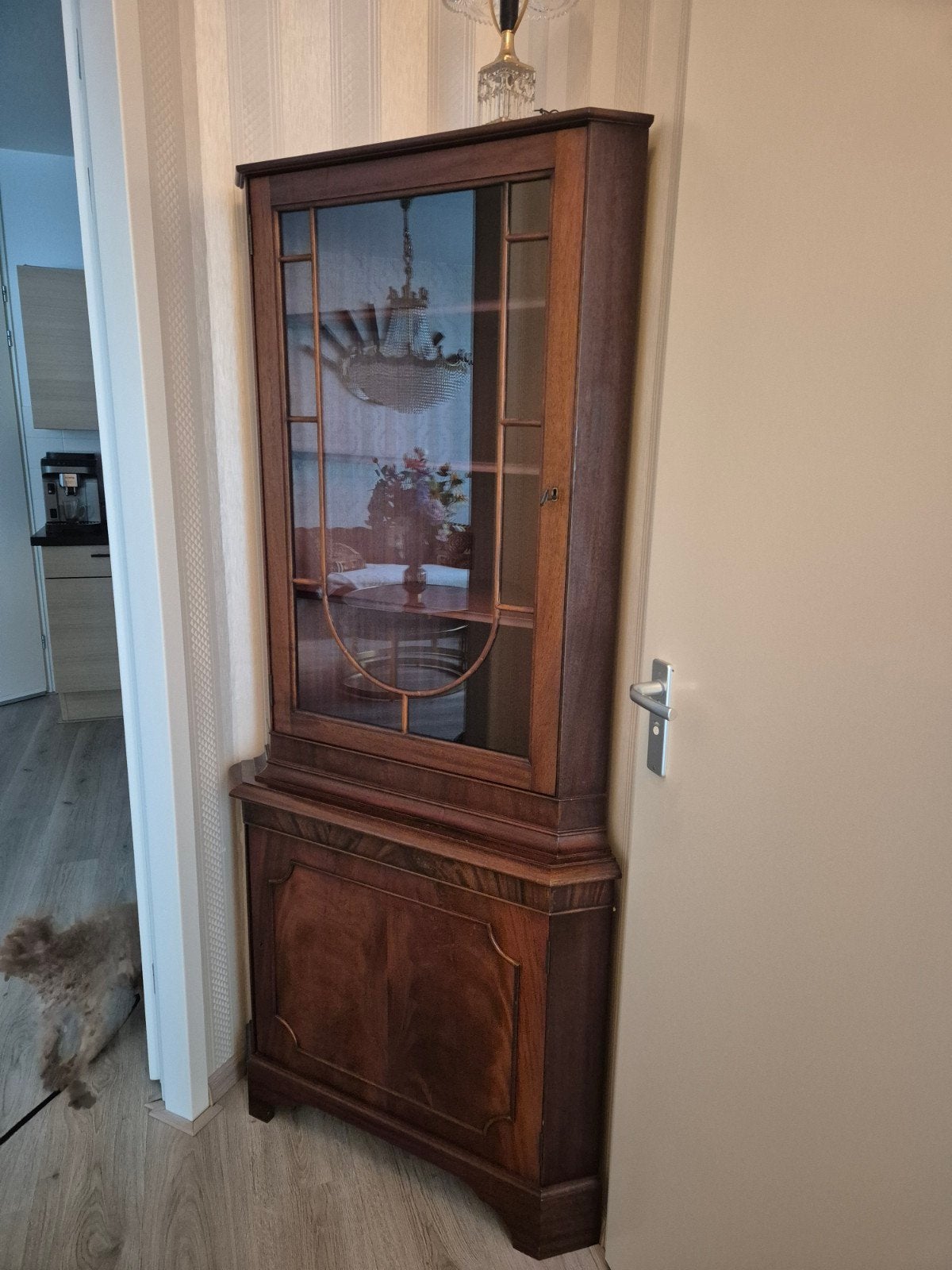 Vintage Houten Hoekvitrinekast met Verlichting, Antiek en Kunst, Ophalen