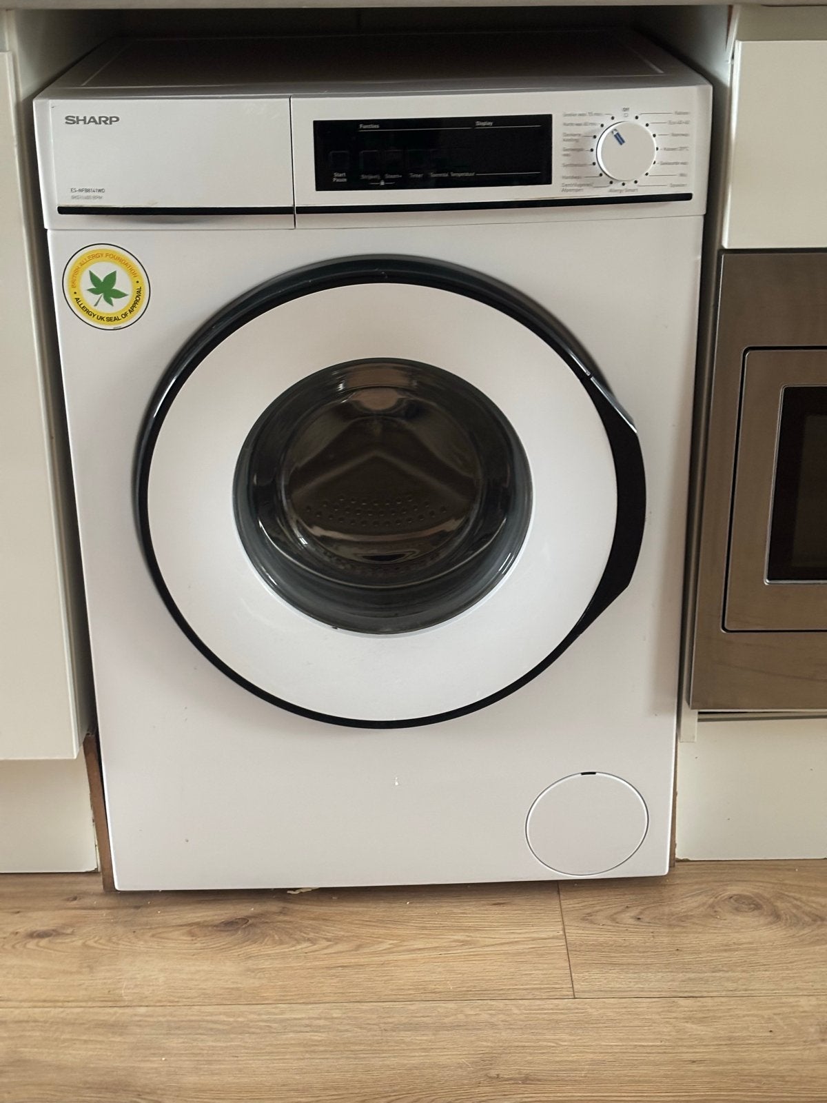 Sharp Voorlader Wasmachine - Maakt geluid en beweegt, Witgoed en Apparatuur, Ophalen, Gebruikt, Voorlader