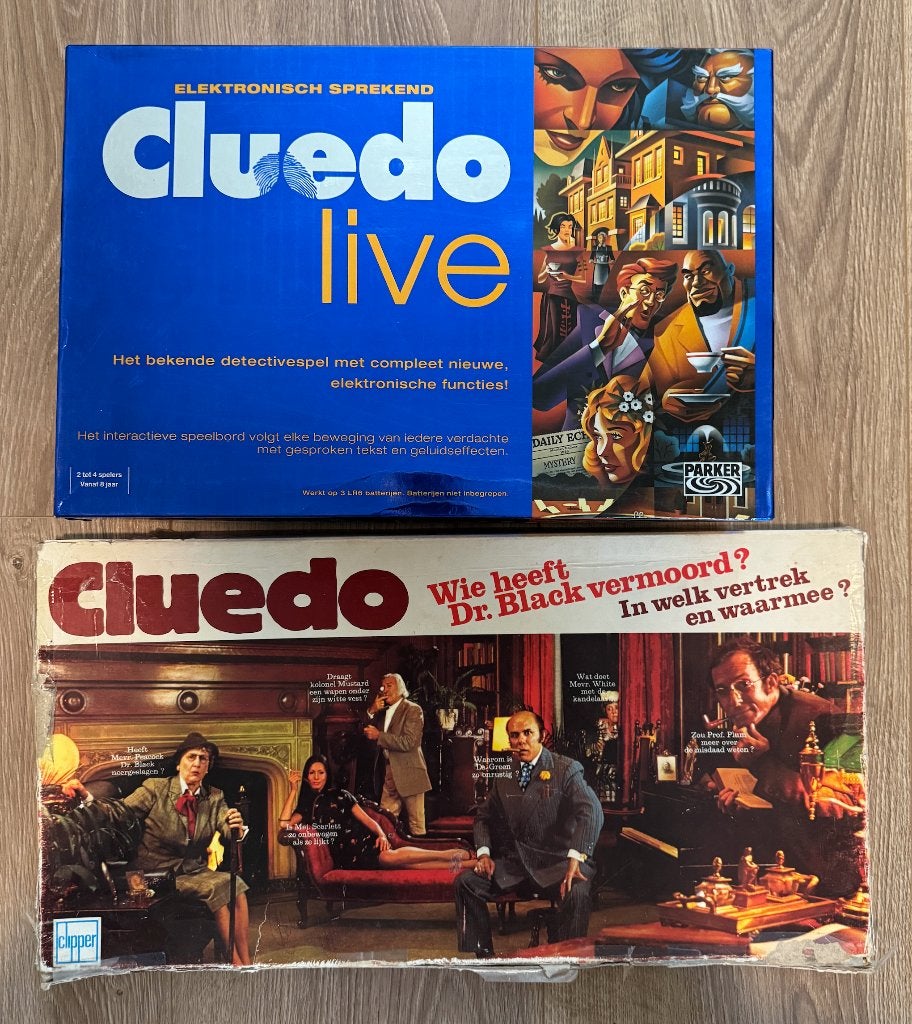 2 versies cluedo | modern | vintage, Ophalen, Gebruikt
