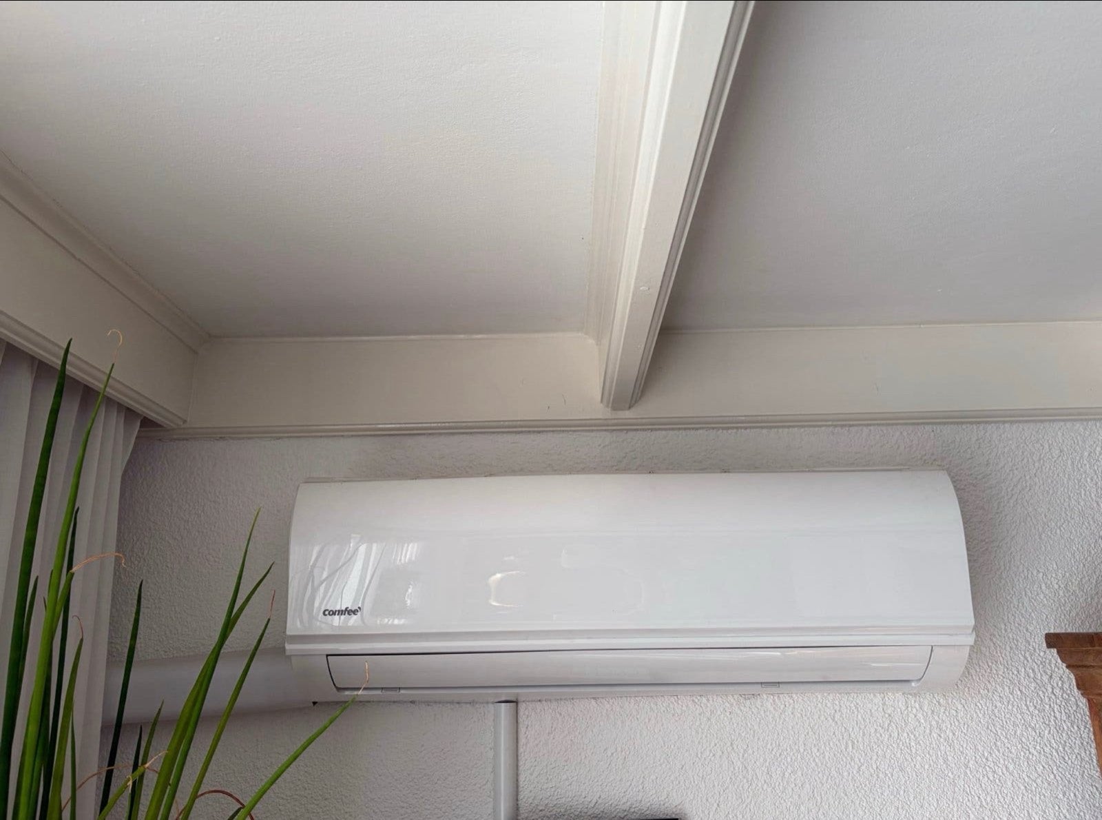 Comfee Split Type Airconditioner - compleet set, Ophalen, Gebruikt, 3 snelheden of meer, Koelen en Ontvochtigen