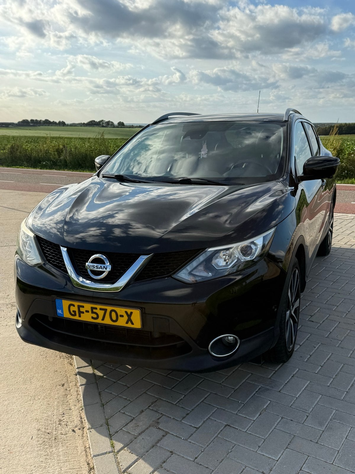 Nissan Qashqai 1.2 Dig-t 85KW 2WD CVT 2015 Zwart, Auto's, Euro 5, 4 cilinders, Zwart, 115 pk