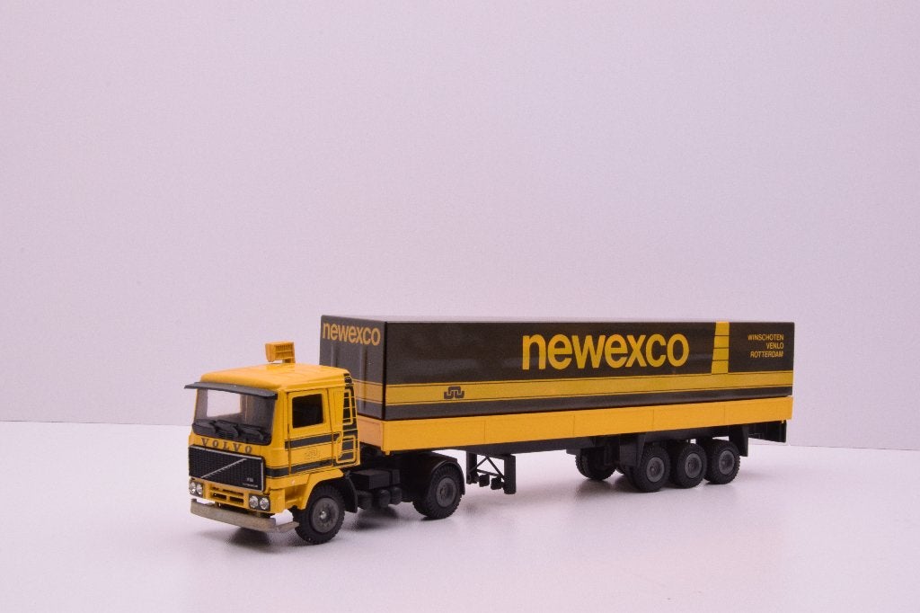 Volvo F12  '' Newexco Winschoten ''  Tekno, Ophalen of Verzenden, Zo goed als nieuw, Bus of Vrachtwagen, Tekno