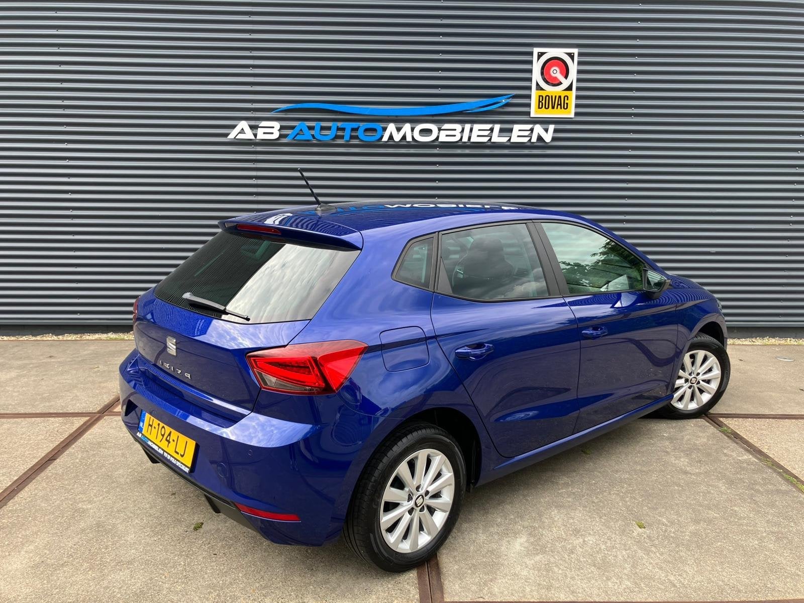 Seat Ibiza 1.0 TSI Style Business Intense, Auto's, Voorwielaandrijving, Dealer onderhouden, 95 pk, Met garantie (alle)