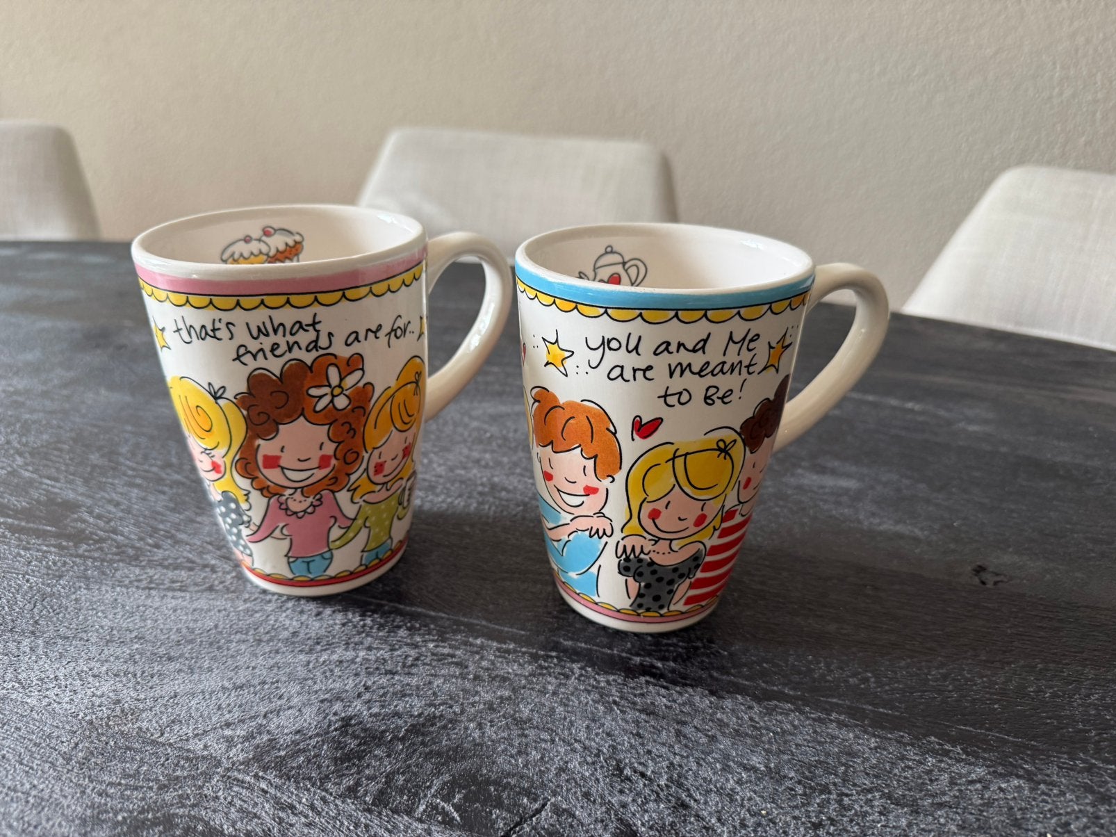 2x Blond Amsterdam grote mokken – Friends & You and Me, Ophalen, Zo goed als nieuw, Aardewerk, Kop(pen) en/of Schotel(s)
