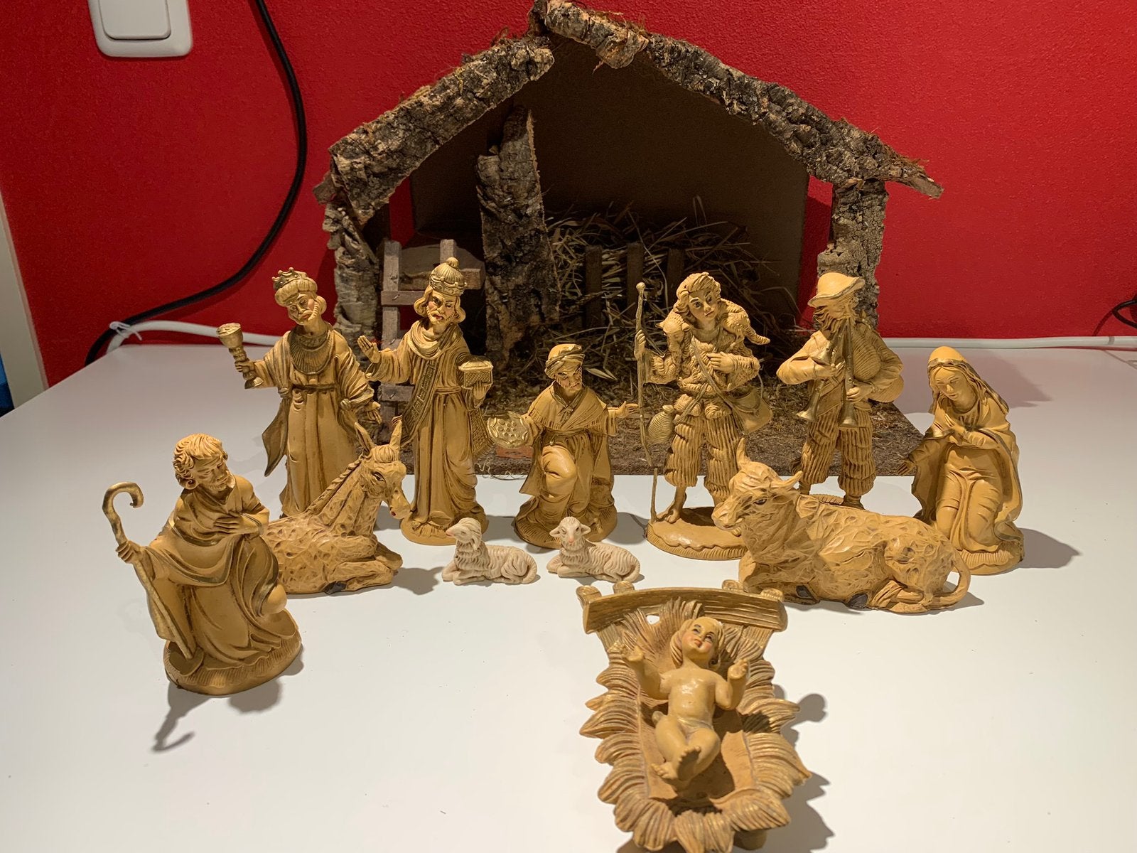 Kerststal met beeldengroep, Ophalen of Verzenden, Zo goed als nieuw