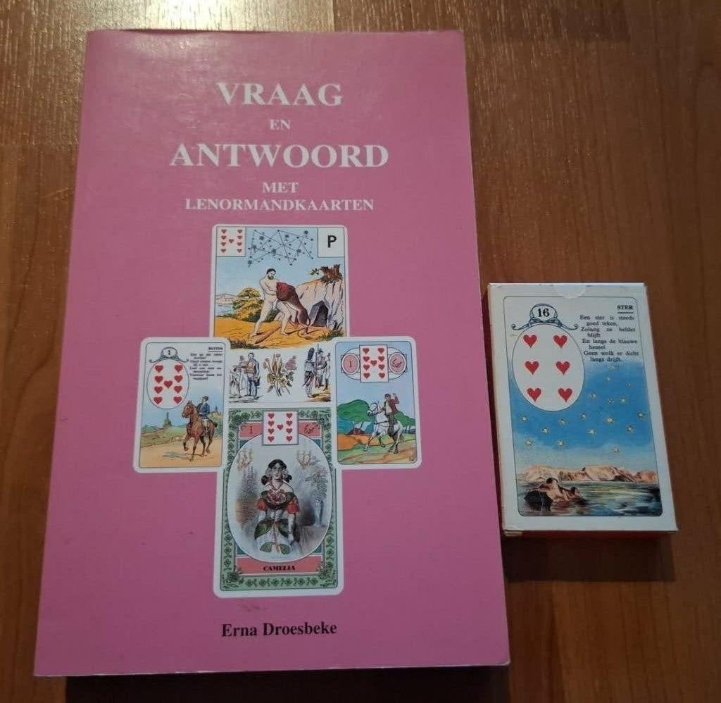 lenormand tarot set, Boeken, Ophalen of Verzenden, Zo goed als nieuw, Tarot of Kaarten leggen, Overige typen
