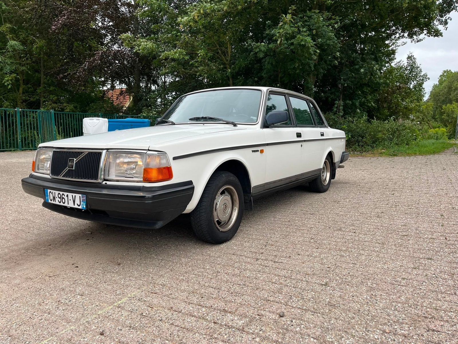 Tekoop volvo 240 DL benzine  1986 in absolute perfecte staat, Auto's, Handgeschakeld, Particulier, Sedan, Te koop