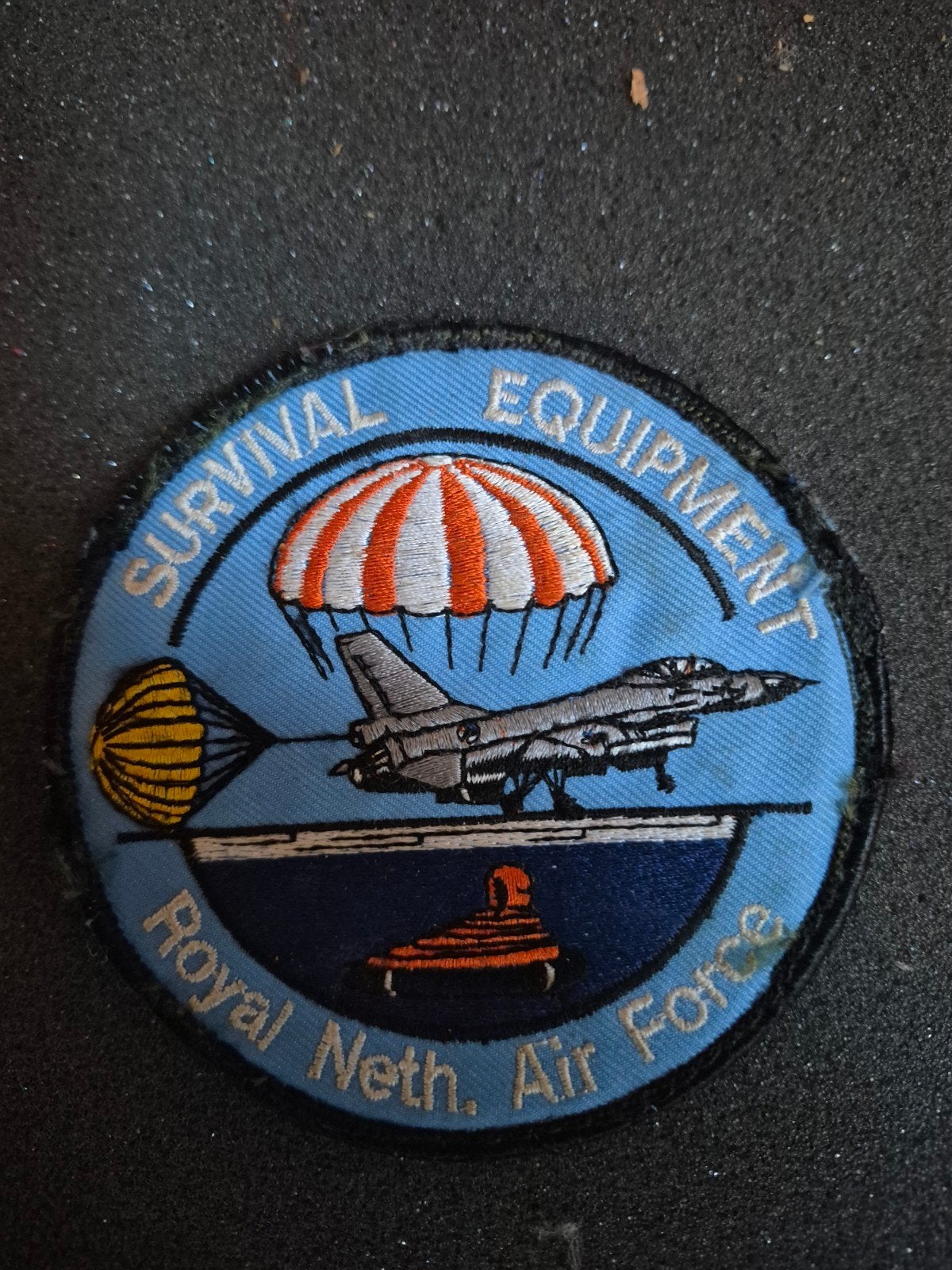 Royal Neth. Air Force Survival Equipment Embleem, Ophalen of Verzenden, Luchtmacht, Nederland, Embleem of Badge