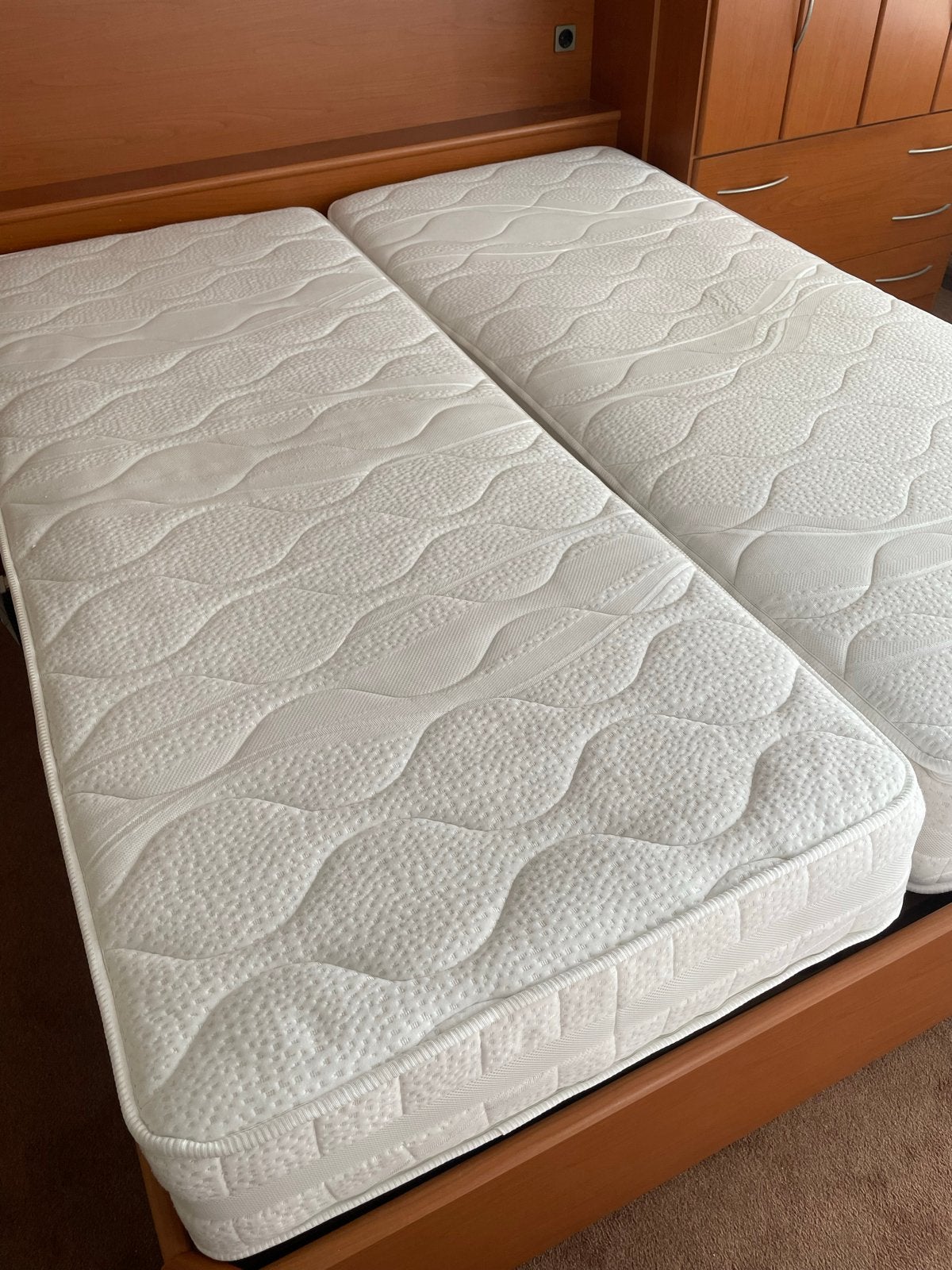 Elektrisch verstelbare lattenbodems 160x200 met matrassen, Ophalen, Tweepersoons, 200 cm, 160 cm