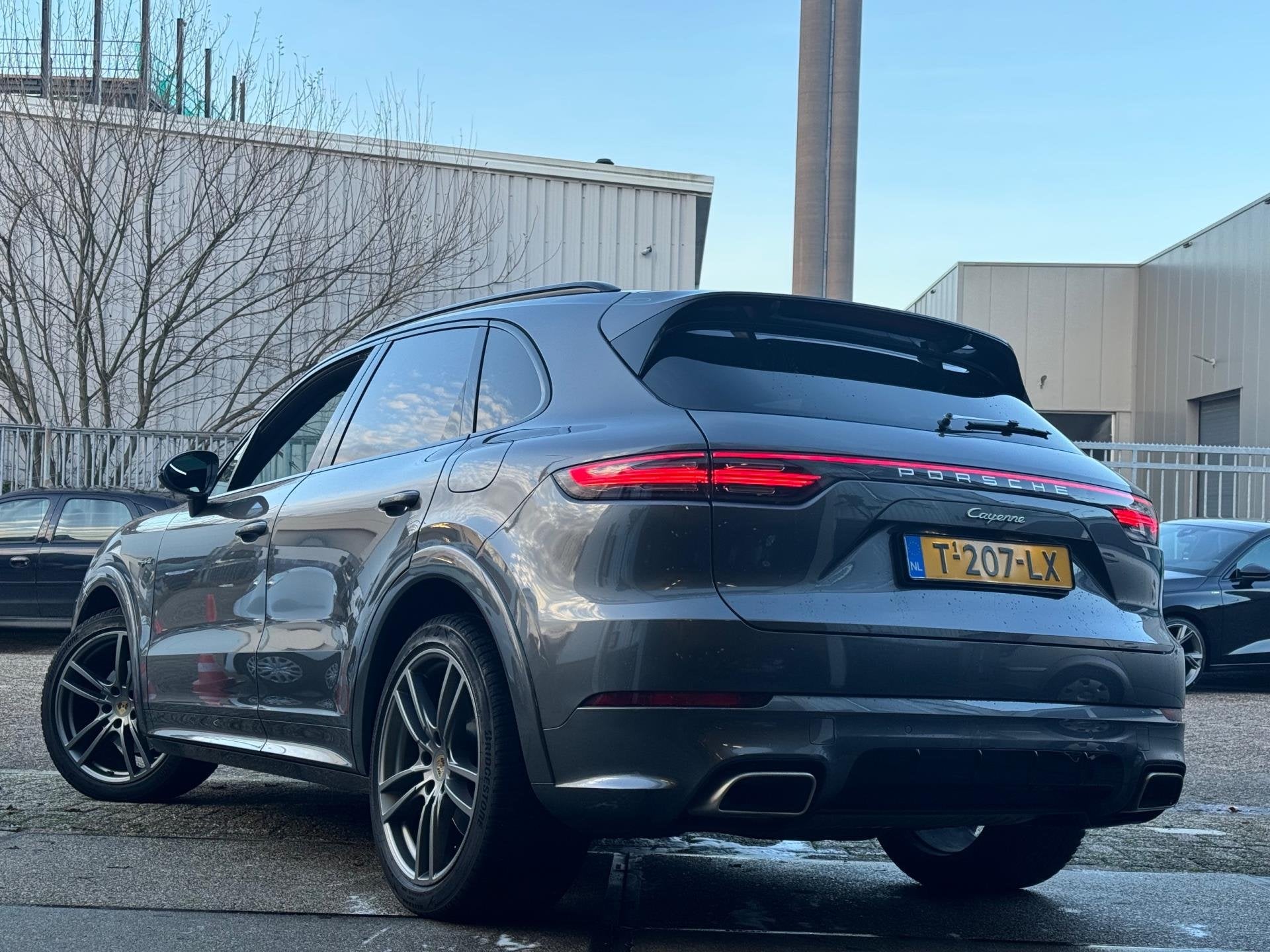 Porsche Cayenne 3.0 E-HYBRID|PLATINUM|PANO|LAGEKM|1STE EIGEN, Auto's, 14 kWh, Euro 6, 2995 cc, 340 pk