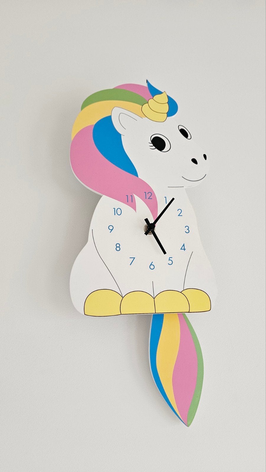 Eenhoorn Unicorn Wandklok met Bewegende Staart, Ophalen, Wandklok, Wit, Analoog