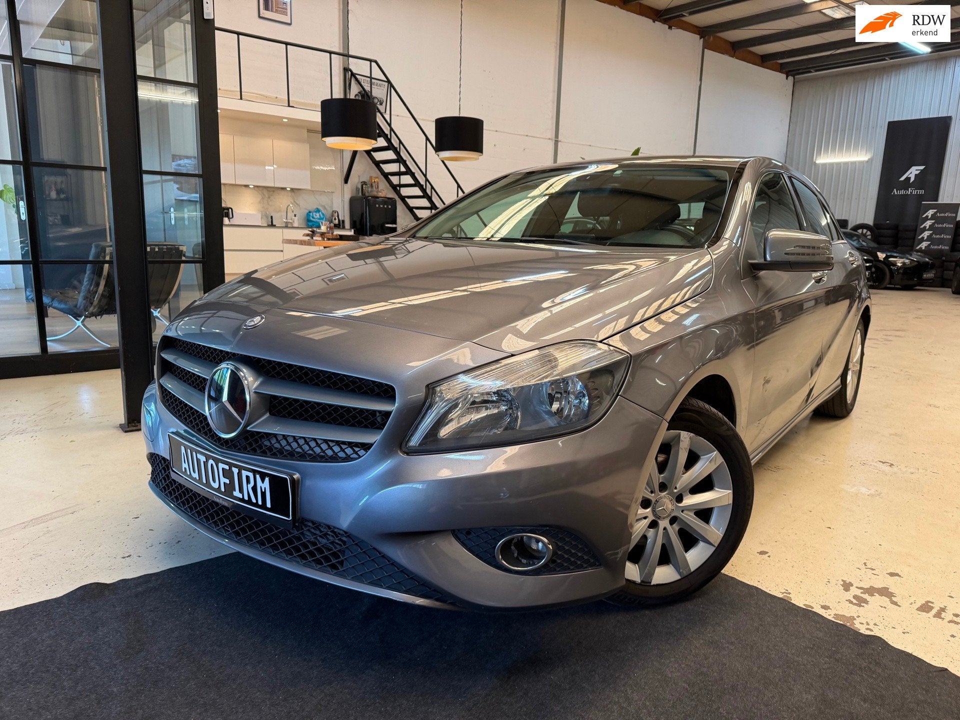 Mercedes-Benz A-klasse Prestige Automaat Cruise Control Navi, Auto's, Voorwielaandrijving, Gebruikt, 4 cilinders, Automatische klimaatregeling