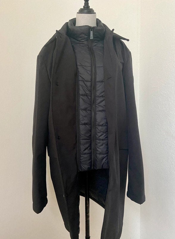 Trussardi jas (L)54 NP 590,- nieuwe jas wind -en waterdicht, Maat 52/54 (L), Zwart, Nieuw, Ophalen of Verzenden