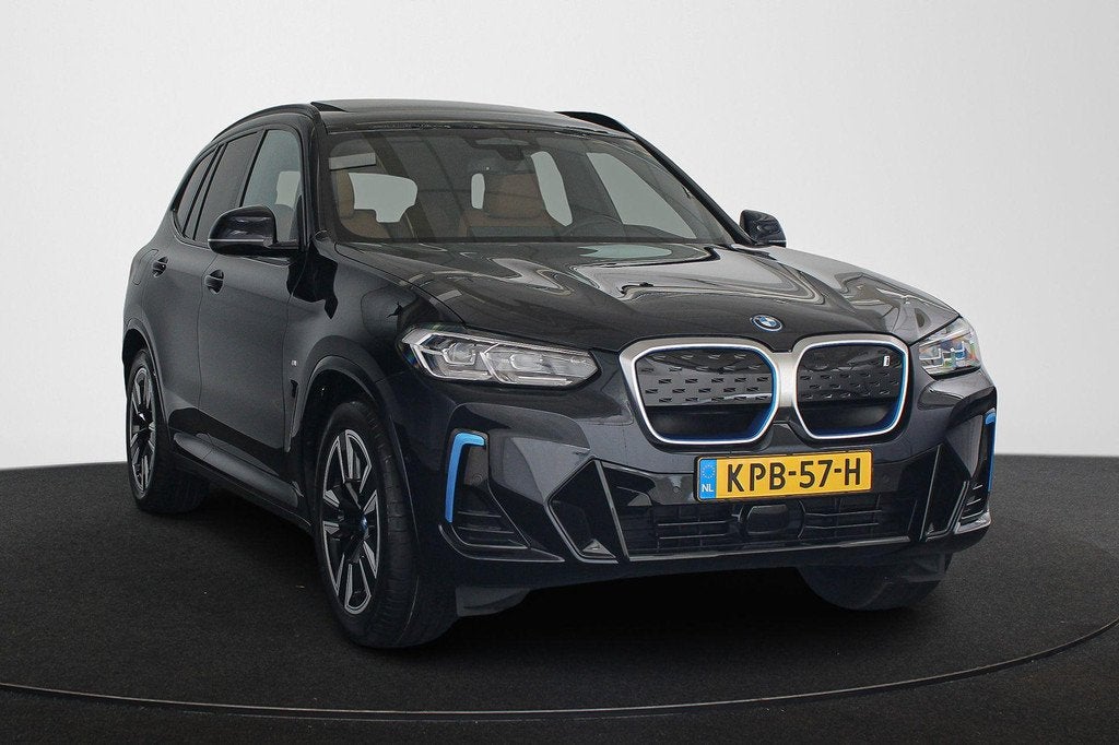 BMW iX3 Executive 80 kWh M Sport Panoramadak Elektrische Tre, Auto's, BMW, Automaat, Achterwielaandrijving, Gebruikt, 750 kg