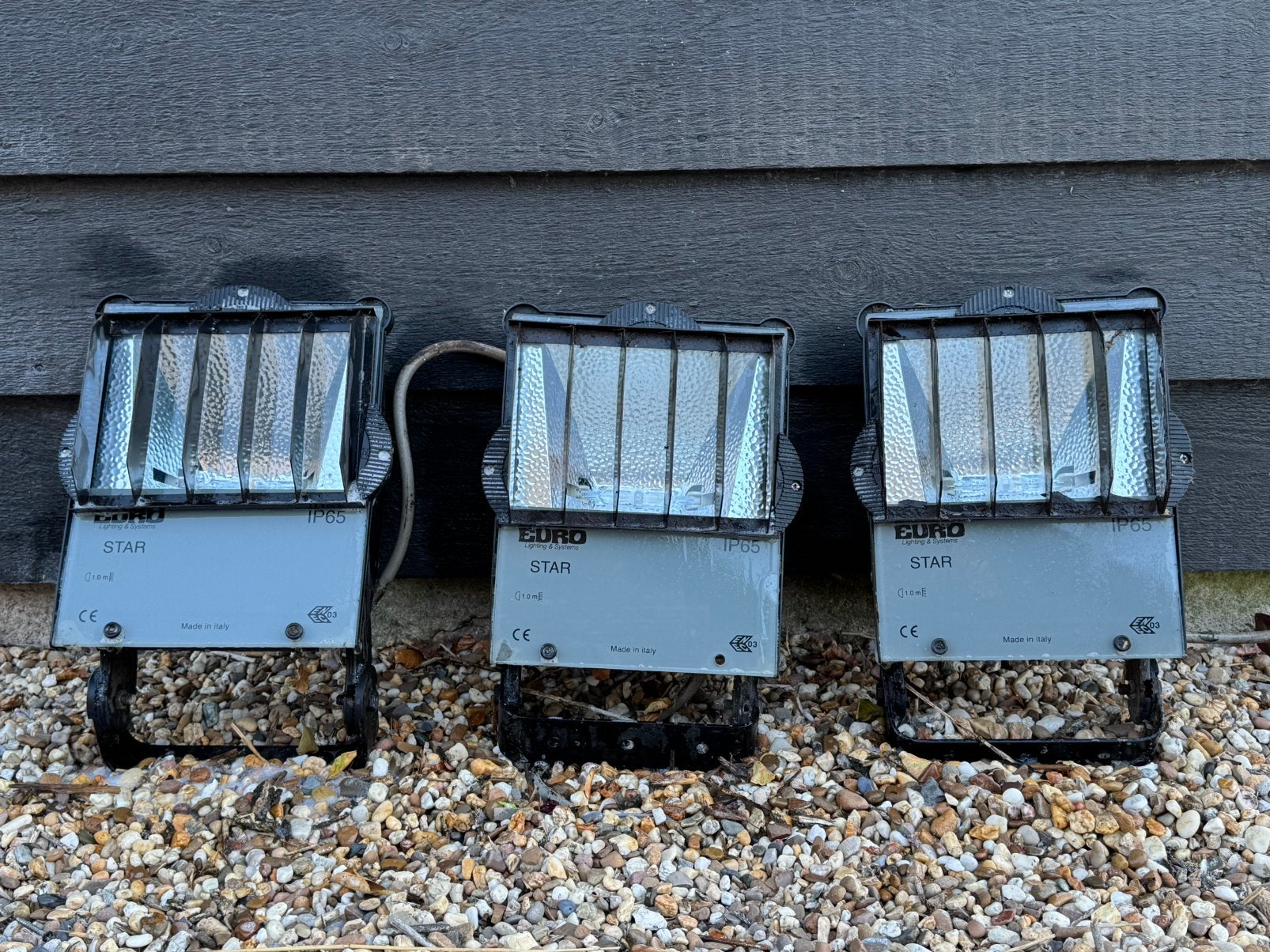 3x Robuuste EURO STAR Floodlights – Gasontlading / Halogeen, Ophalen, Netvoeding, Minder dan 50 watt, Led