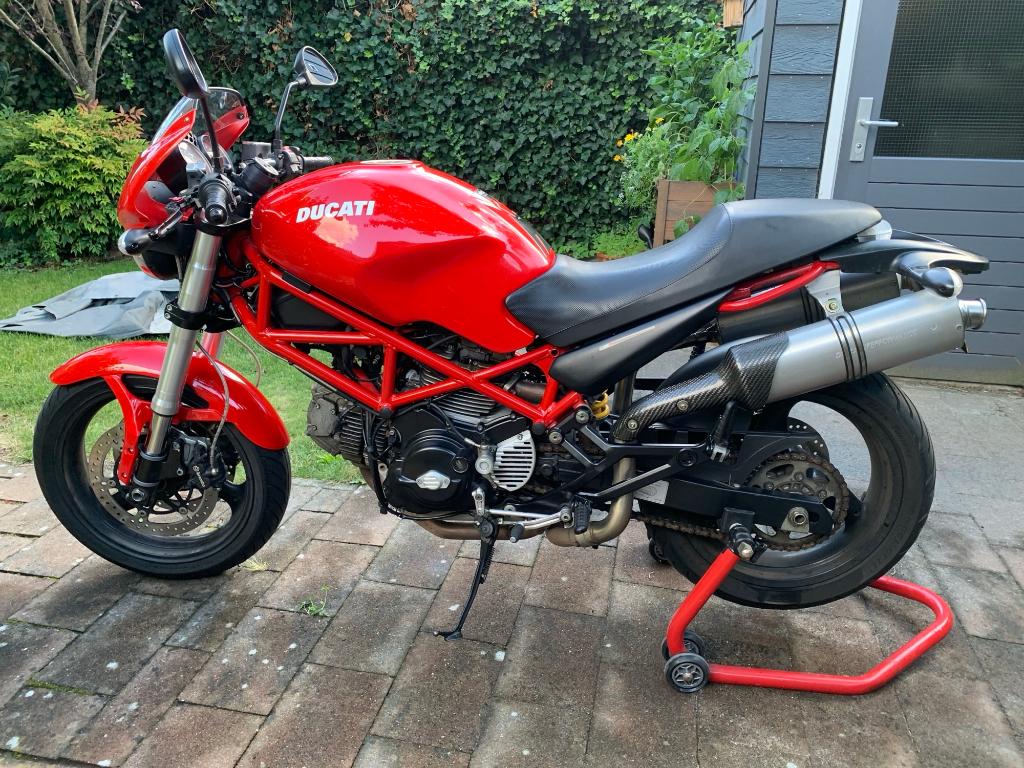 Ducati Monster 695 - 2007, 2 cilinders, Occasion, Motorrijbewijs A, Particulier