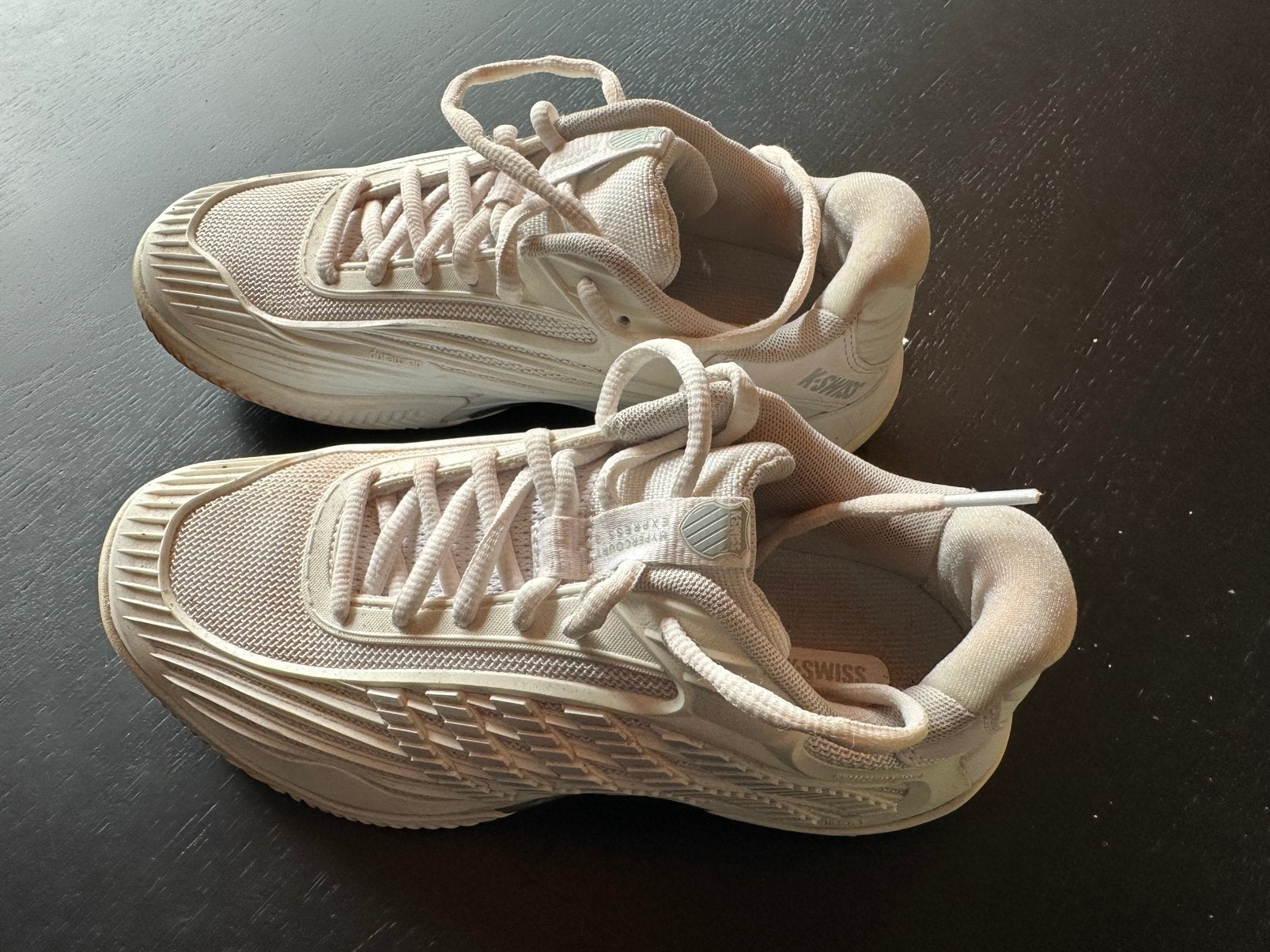 Zo goed als nieuw K-Swiss tennisschoenen dames maat 39, L2, K-Swiss, Schoenen, Ophalen of Verzenden