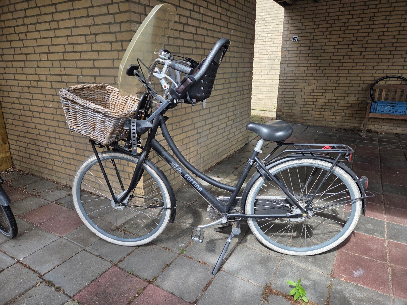 Cortina fiets met mand en kinderzitje (lekke achterband), Gebruikt, Versnellingen, 50 tot 53 cm, Ophalen