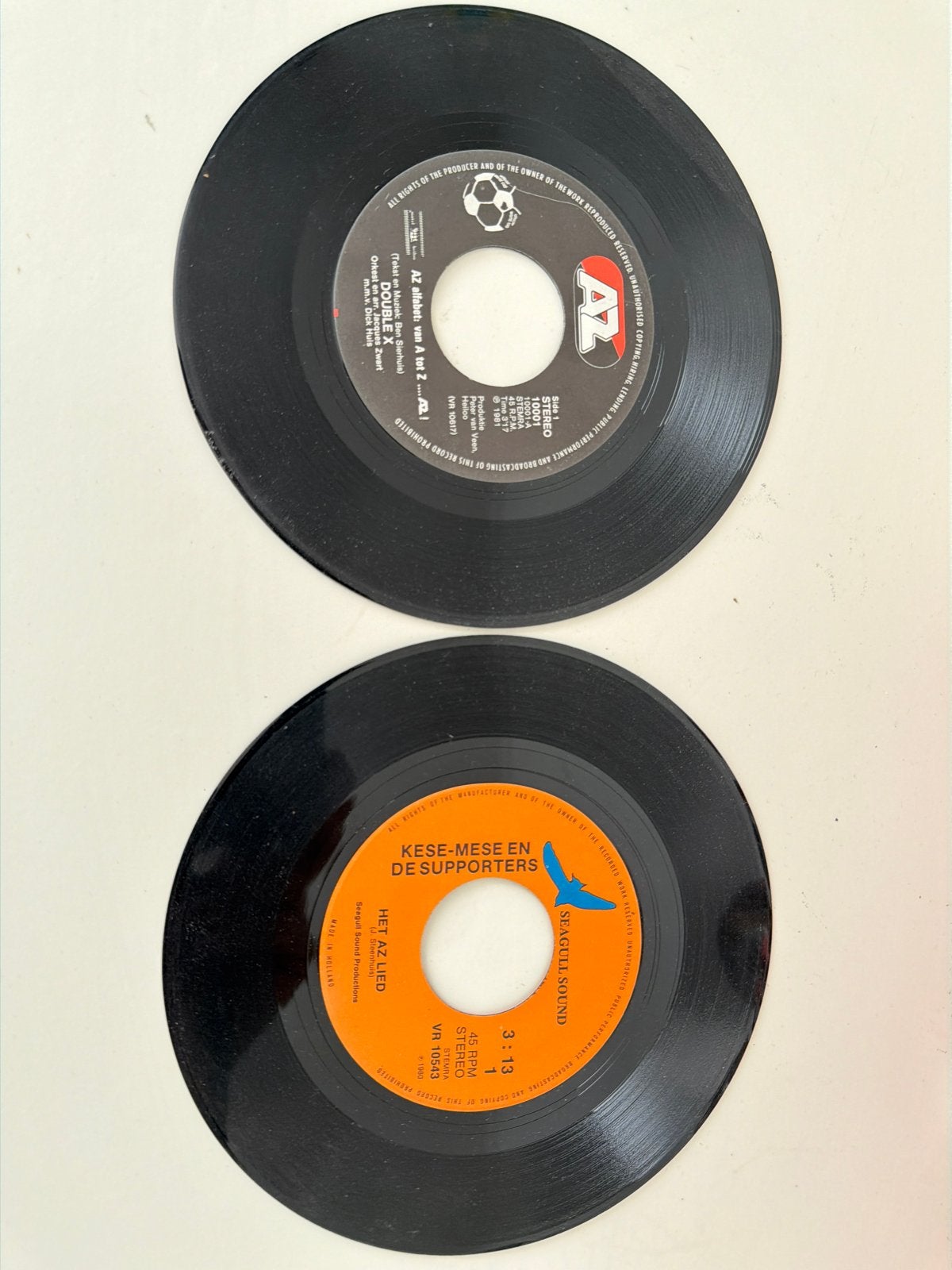 AZ Voetbal Singles: vintage klassiekers!Kese-Mese en Al Daba, Fotohoes, Ophalen of Verzenden, Gebruikt, Nederlandstalig