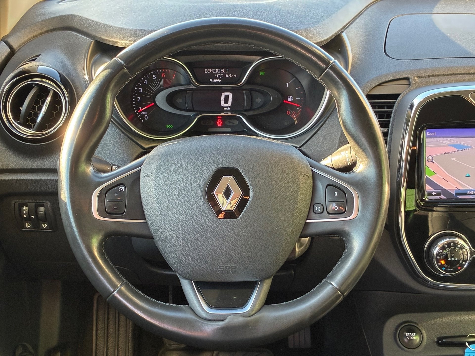 Renault Captur 1.2 TCe Dynamique|2e Eigenaar|Camera|Navigati, Voorwielaandrijving, Dealer onderhouden, Gebruikt, 4 cilinders