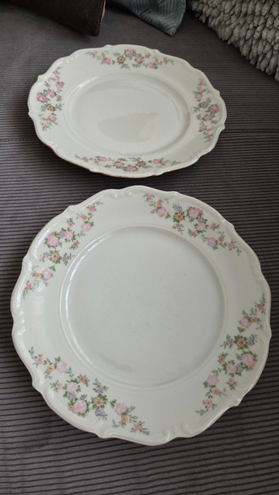 2 Antieke Borden C.T. Tielsch Altwasser Germany, Antiek en Kunst, Ophalen of Verzenden