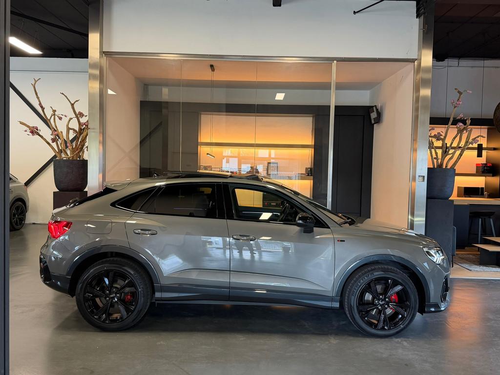 Audi Q3 Sportback 35 TFSI 3 X S line Panorama B&O Elec.Stoel, Auto's, Automatische klimaatregeling, 15 km/l, Zwart, 4 cilinders