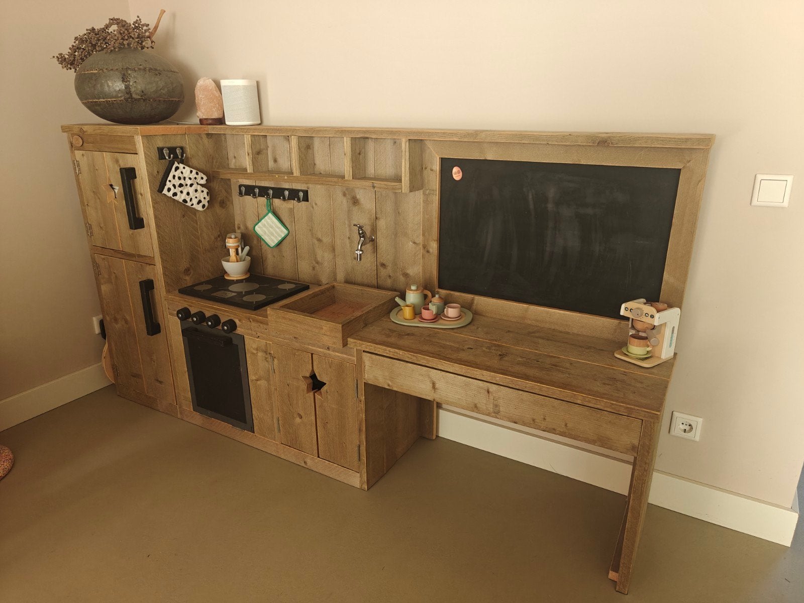 Grote houten speelkeuken met oven, kraan en krijtbord, Ophalen