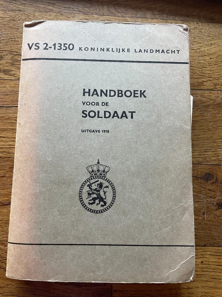 Handboek voor de Soldaat 1978, Ophalen of Verzenden, Zo goed als nieuw, Landmacht, 1945 tot heden