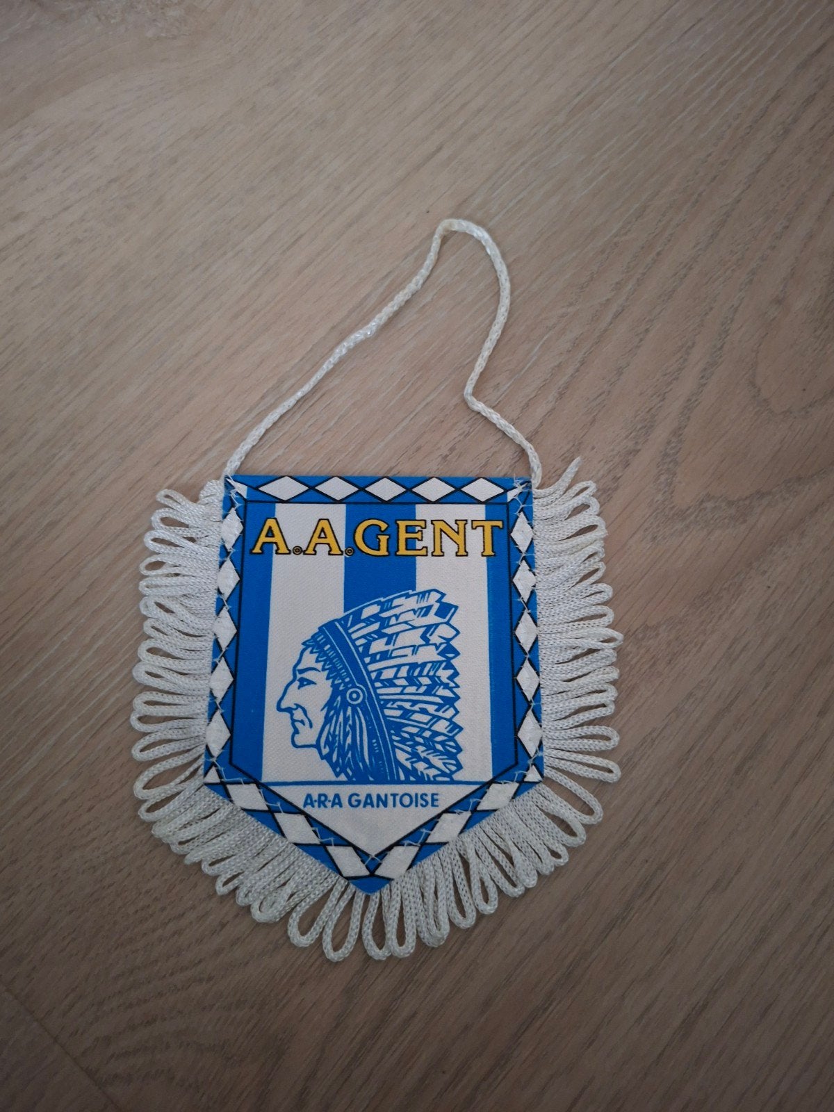 AA Gent vaantje, Verzamelen, Ophalen of Verzenden, Buitenlandse clubs, Vaantje of Sjaal