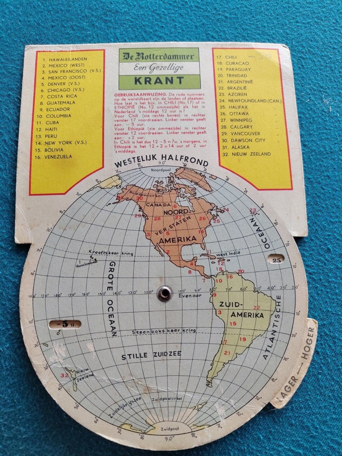 Vintage Wereldklok De Rotterdammer Een Gezellige Krant, Ophalen of Verzenden