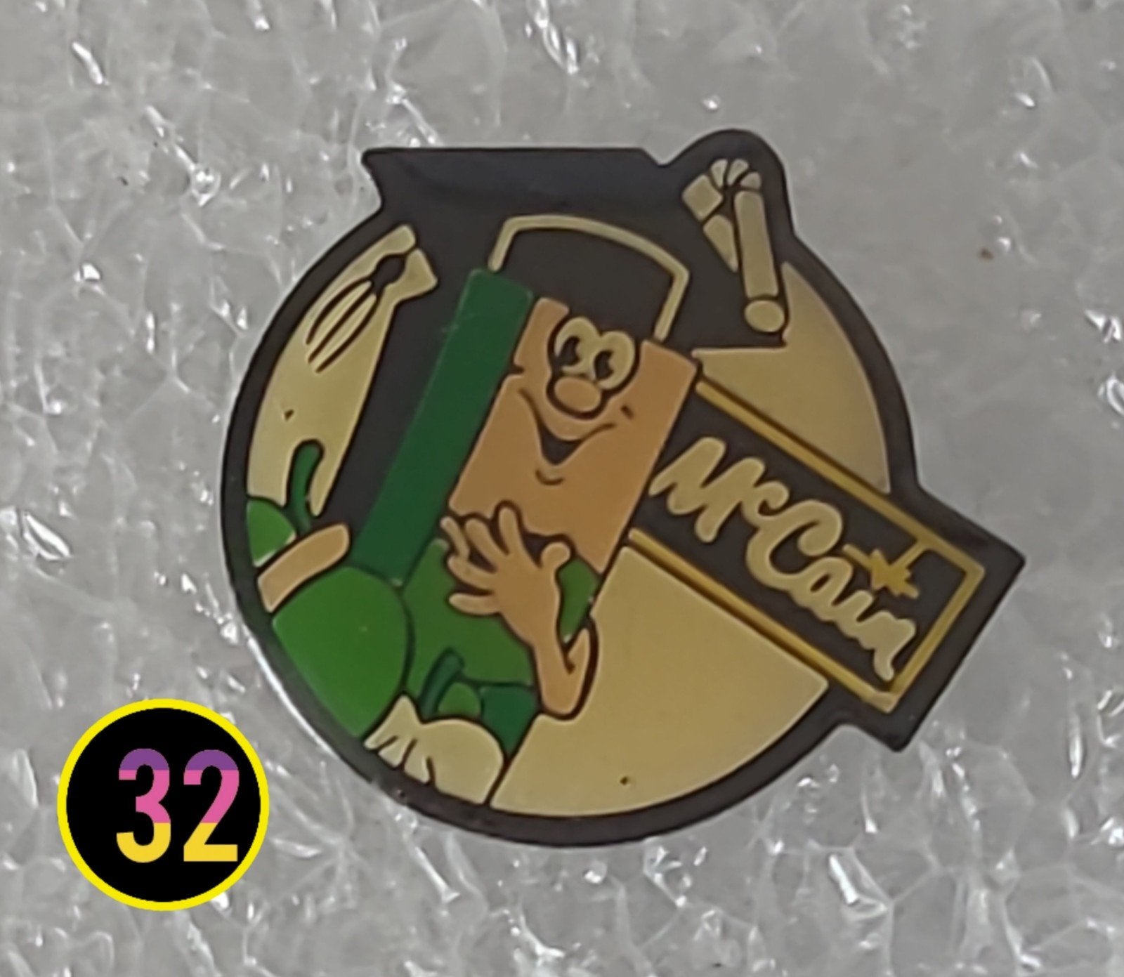 Vintage McCain frietjes pin speldje, Verzenden
