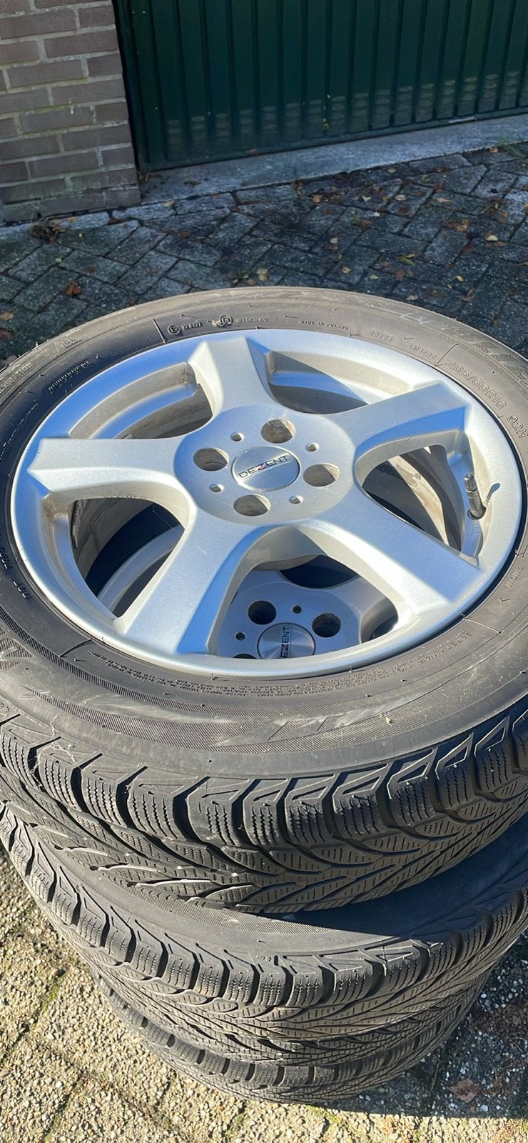 Winterbanden met velgen voor Renault Captur (205/60R16), Ophalen, Gebruikt, 16 inch, Banden en Velgen