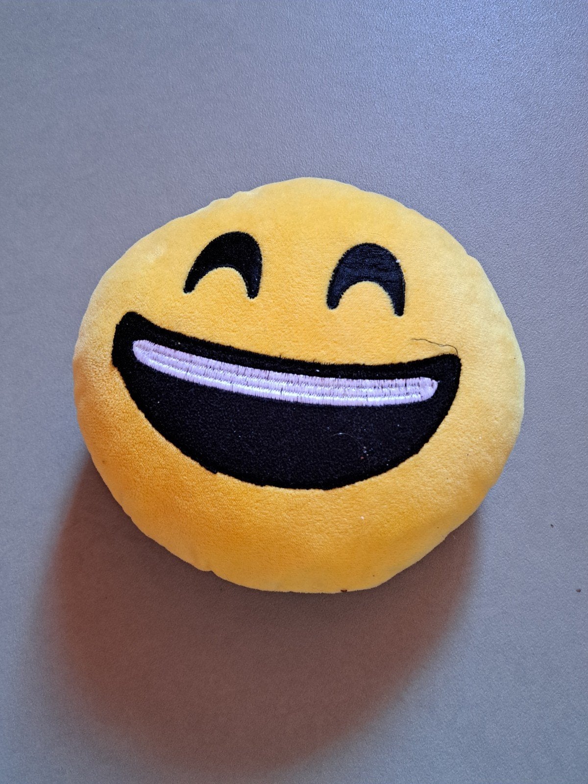 Knuffel kussen smiley, Ophalen of Verzenden, Zo goed als nieuw, Geel, Overige typen