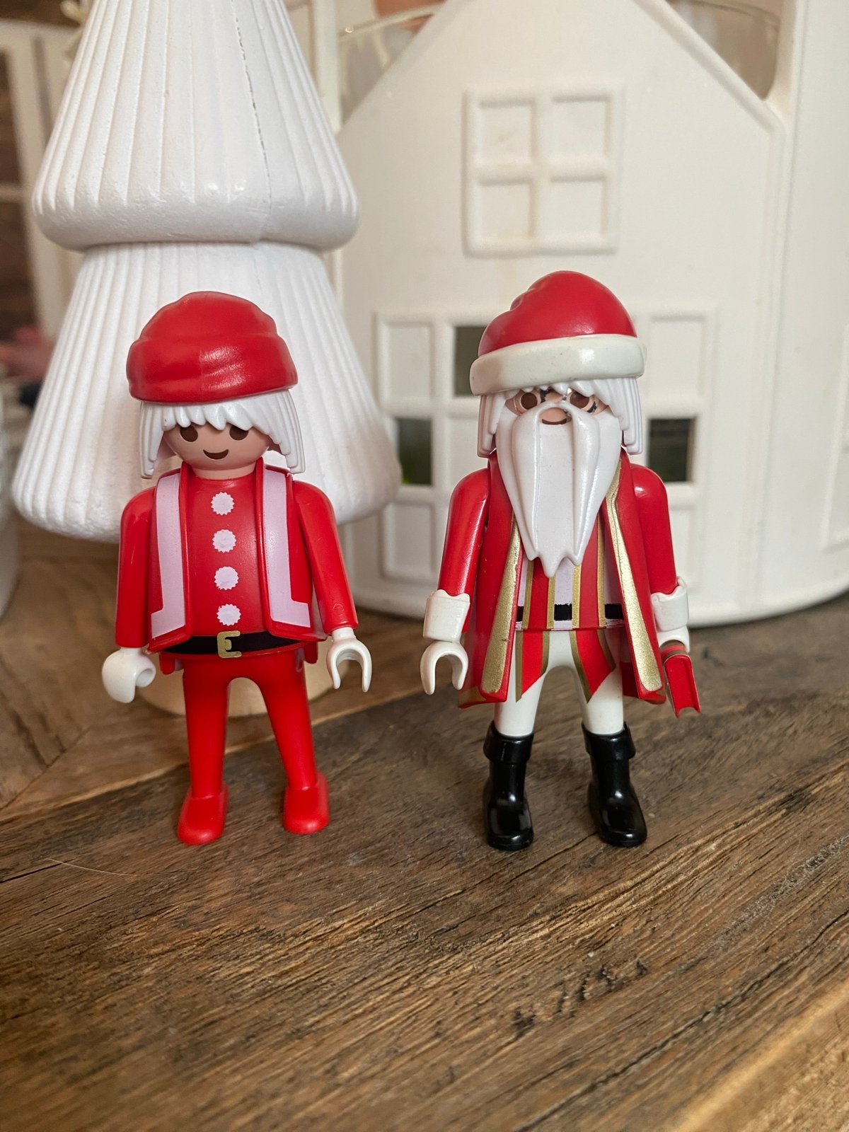 Playmobil Kerstman en kerstvrouw Figuren te koop!, Gebruikt, Losse onderdelen, Ophalen of Verzenden, Figuren