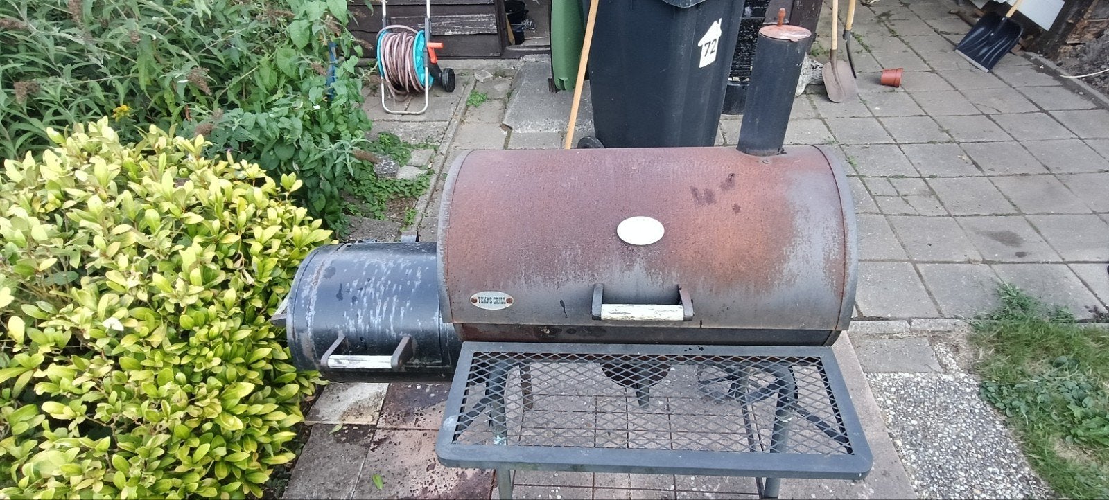 BBQ met rook gedeelte, Tuin en Terras, Ophalen, Gebruikt