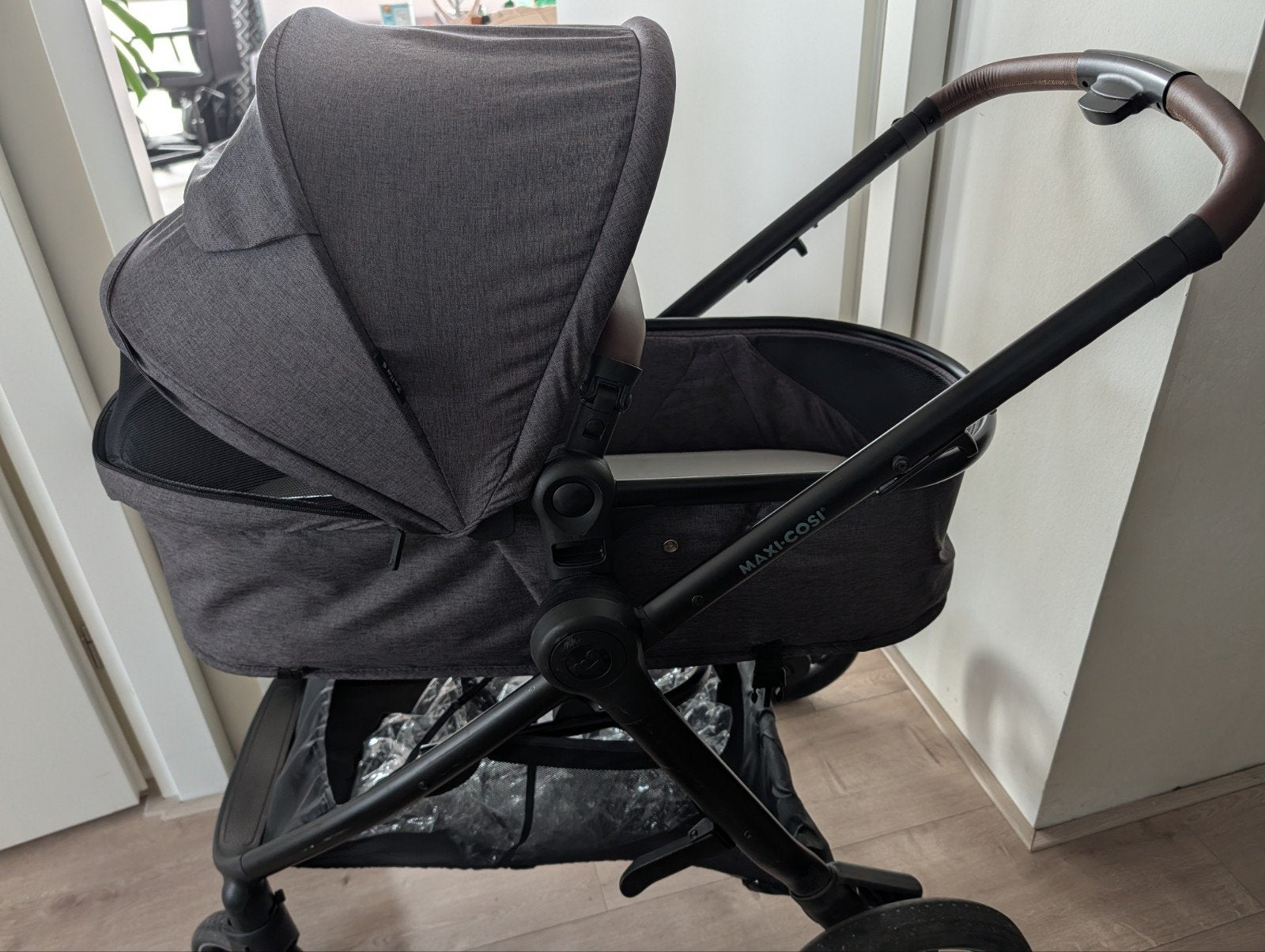 Maxi-Cosi Zelia S Combiwagen met autostoeltje en regenhoes, Ophalen, Zo goed als nieuw, Combiwagen, Met autostoeltje