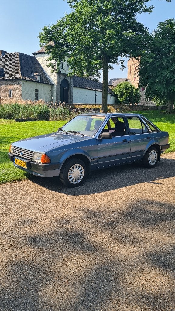 Ford Escort 1.3 L 1983 Blauw, Escort, 4 cilinders, Blauw, Origineel Nederlands