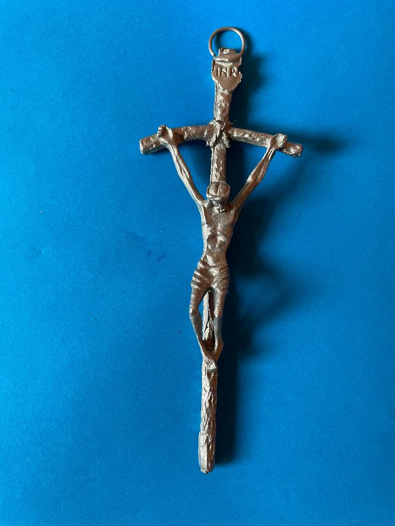Kruisje , metaal 13cm., Verzenden, Gebruikt, Overige typen, Christendom | Katholiek